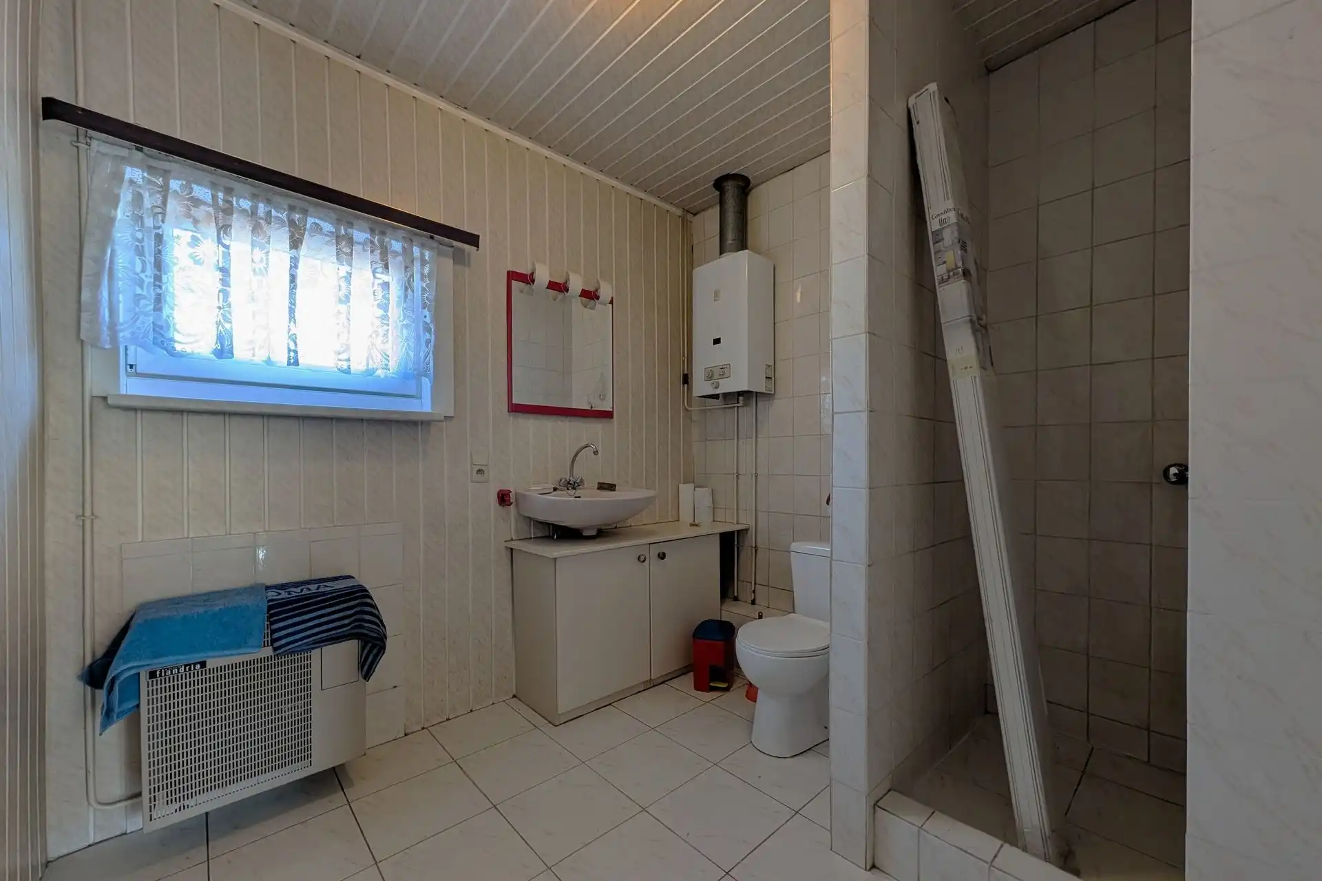 Vrijstaande woning op een perceel van 4a 53ca, op wandelafstand van het centrum van Lanaken foto 8
