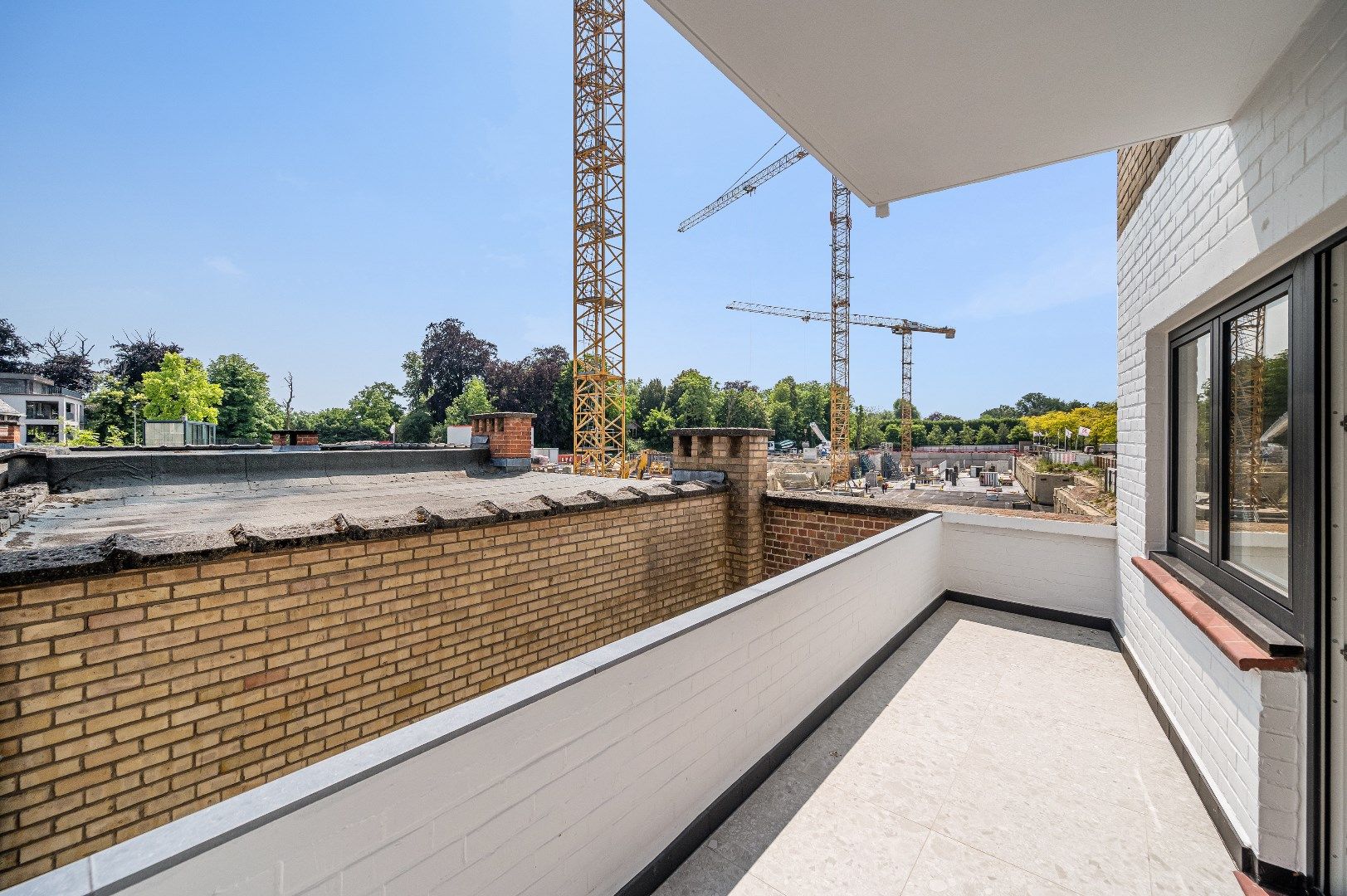 Knap gerenoveerd 2-slaapkamer-appartement in centrum van Kortrijk foto 12