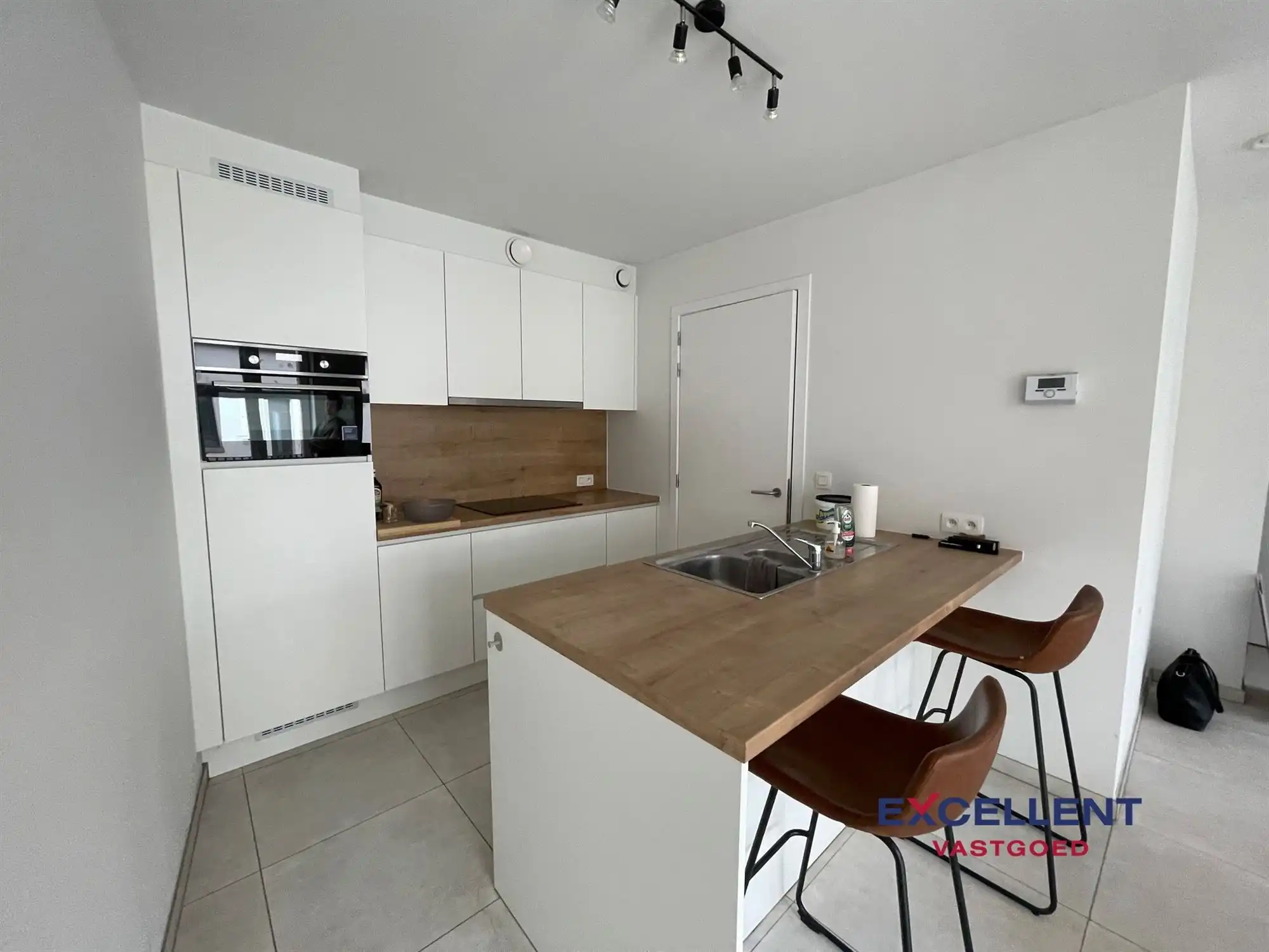 Nieuwbouw appartement met 1 slaapkamer en garage te huur in Vinkt (Deinze)! foto 5