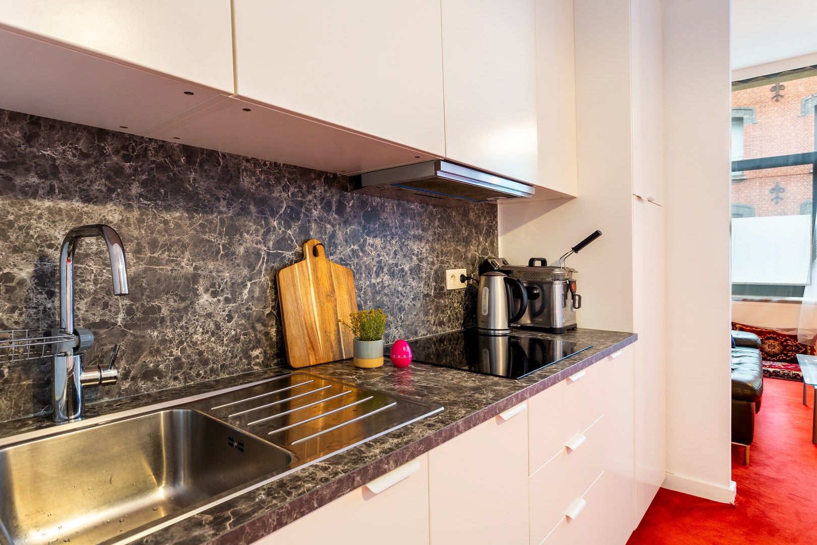 Stadsleven binnen handbereik: energiezuinig GLV appartement met koer foto 7