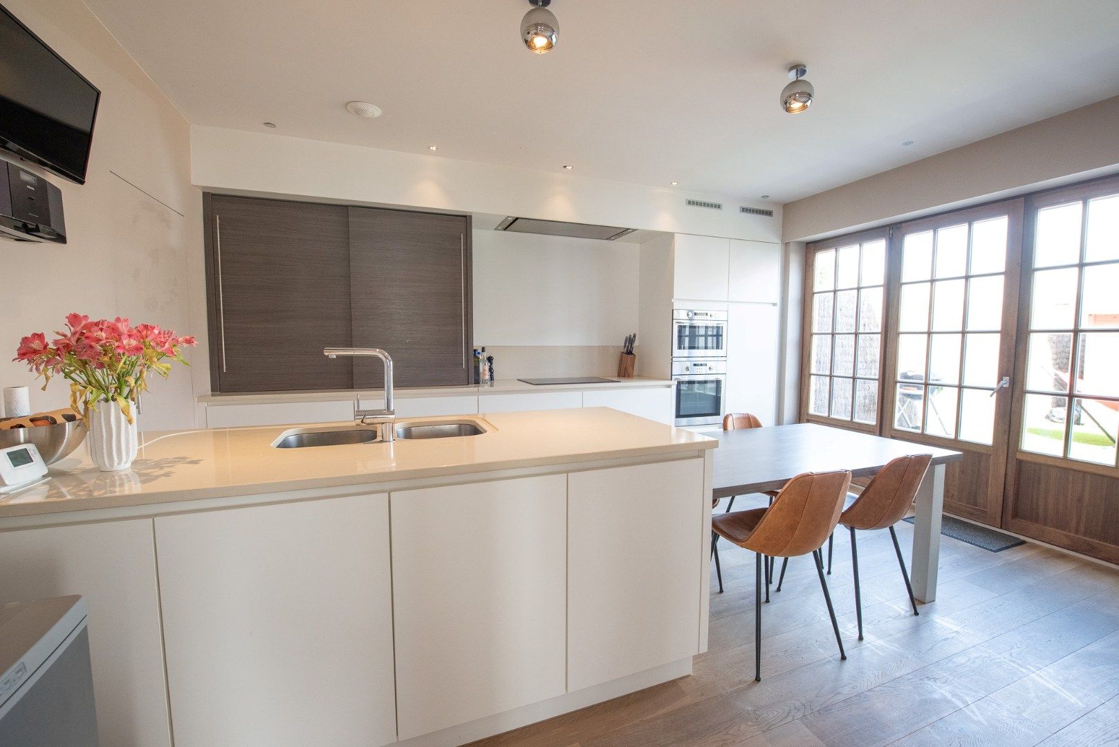 TE KOOP: Recent en zeer ruime energiezuinige nieuwbouwwoning met 4 slaapkamers te Ooigem (Wielsbeke). EPC A! foto 5