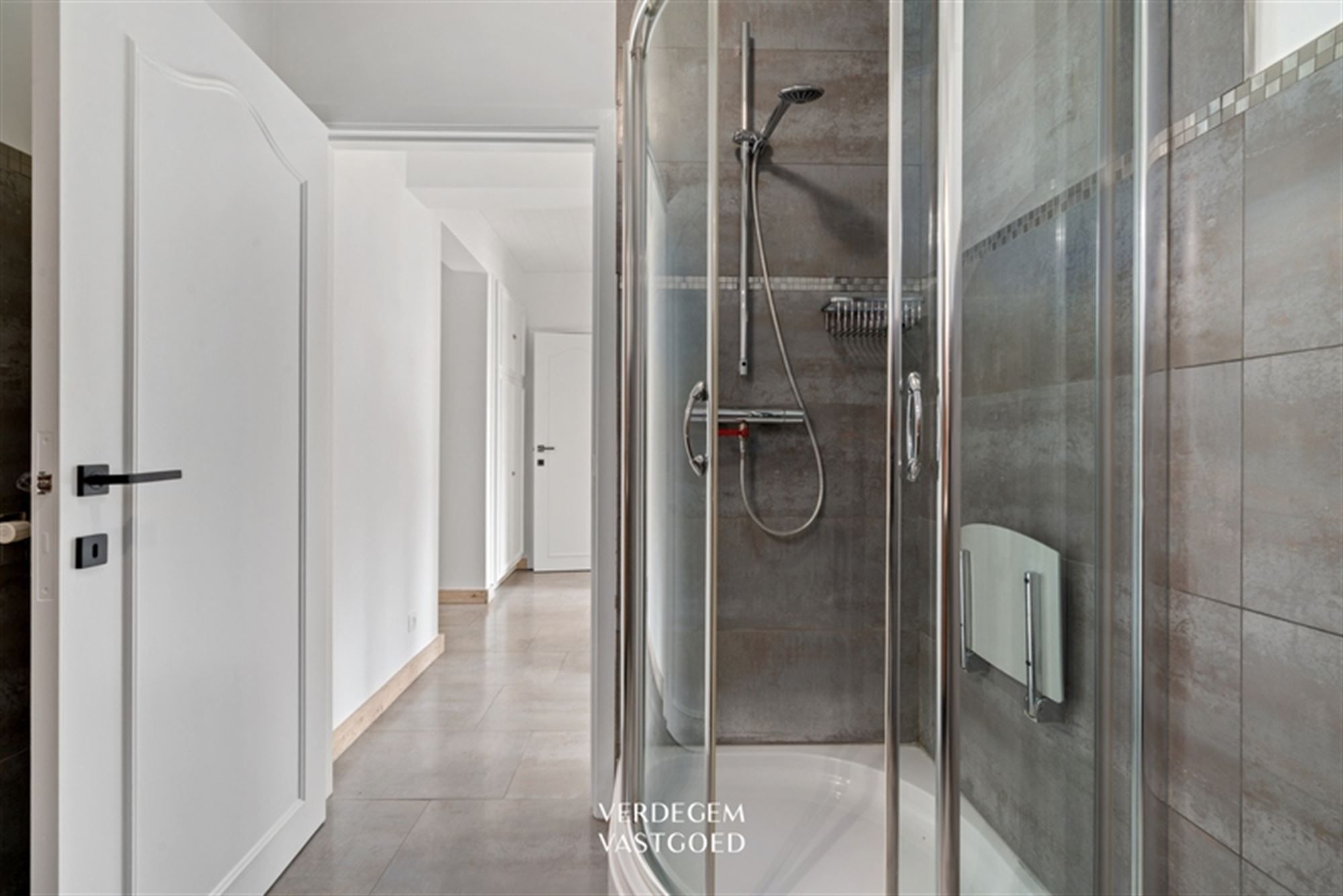 Ruim en centraal gelegen appartement met 2 slaapkamers  foto 14