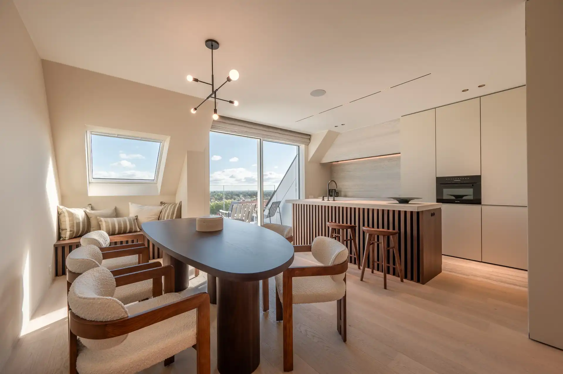 Exclusief nieuwbouw duplex appartement met frontaal zeezicht en royale terrassen nabij het Albertplein. foto 10