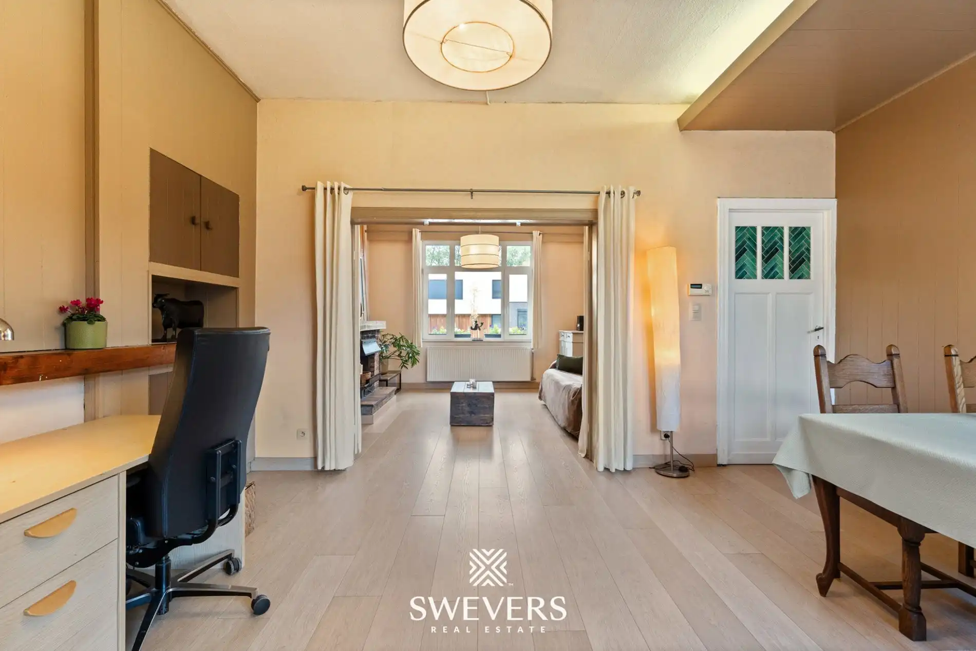 Instapklare woning met karakter en grote zolderruimte foto 5