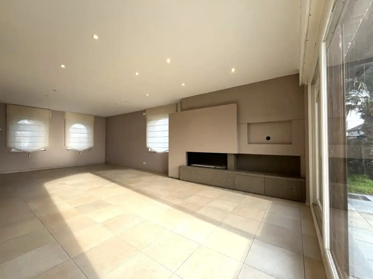 Moorslede – Villa in Spaanse stijl met dubbele garage en 4 slaapkamers foto 4
