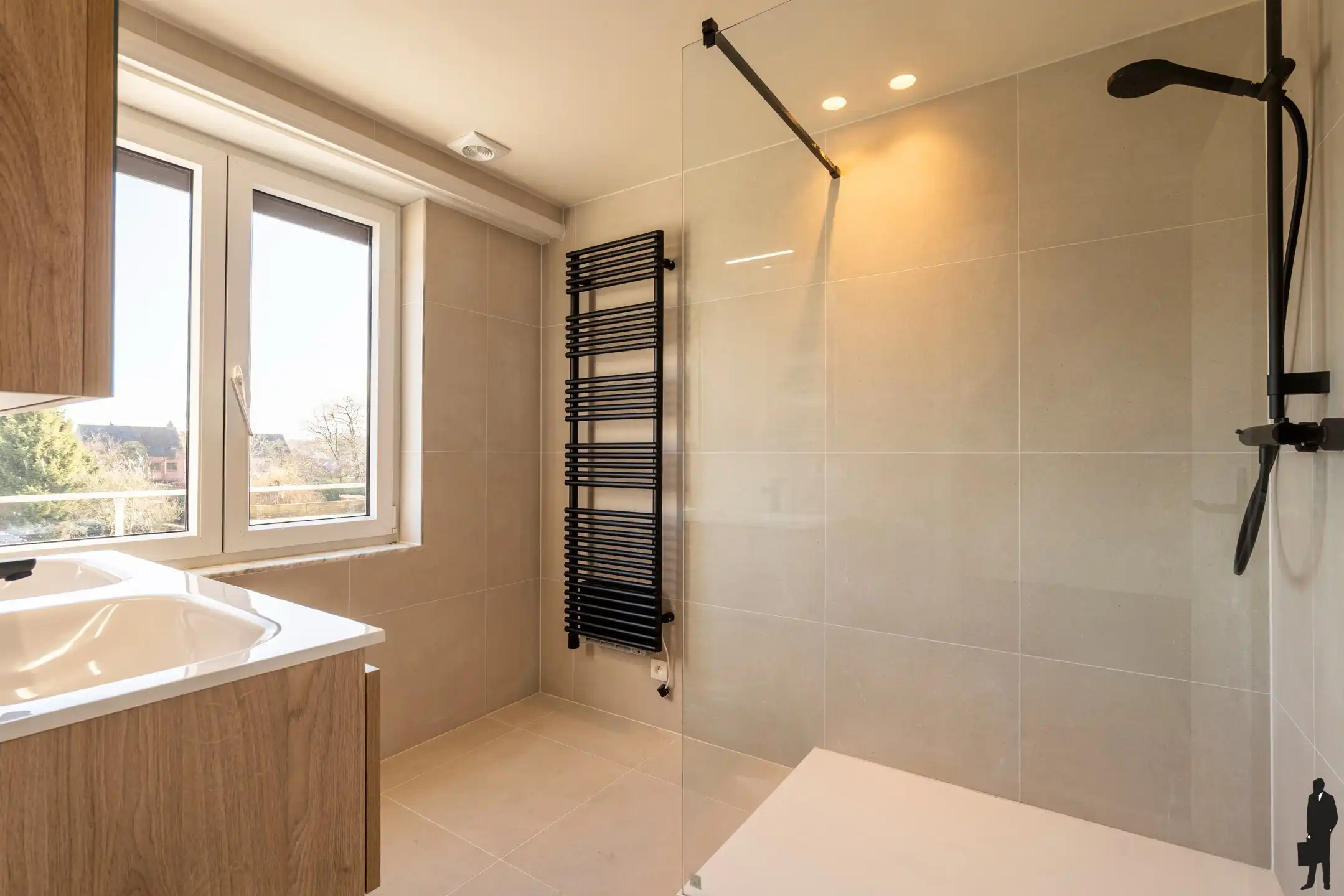 Gerenoveerd 2-slaapkamerappartement met terras in Schilde foto 10