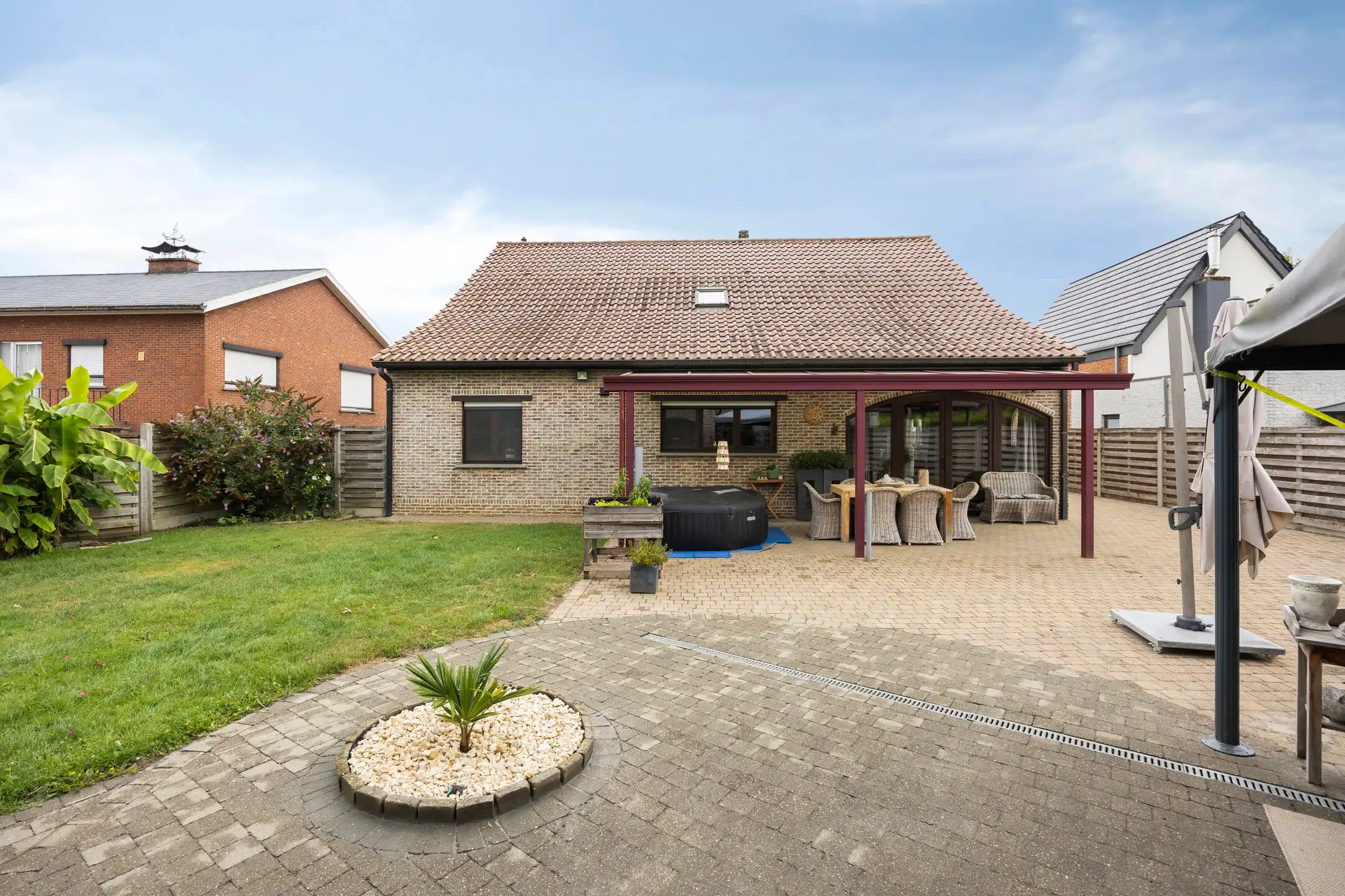 Instapklare vrijstaande woning op ruim perceel foto 21