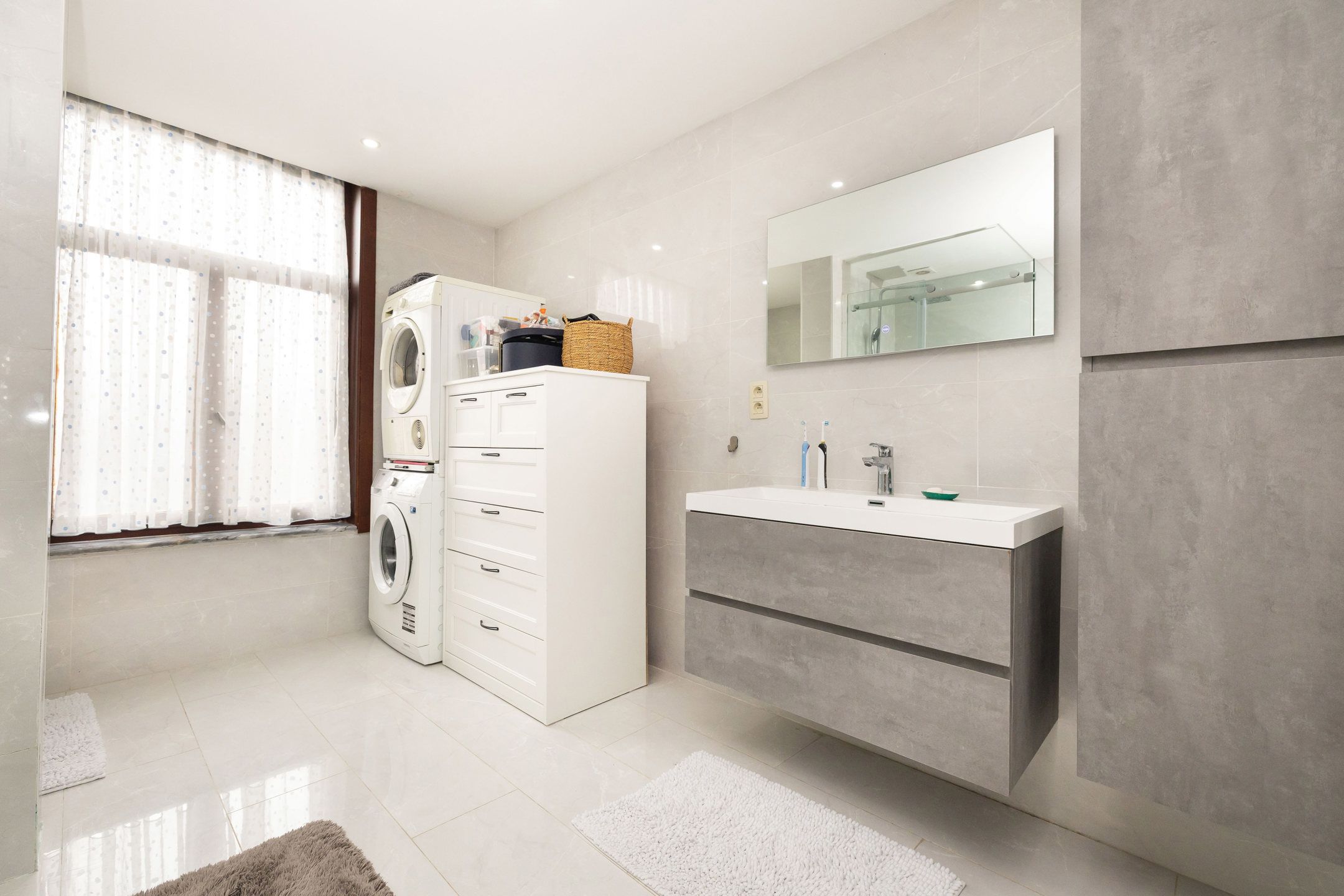 Huis met 4 slaapkamers + bureau foto 11