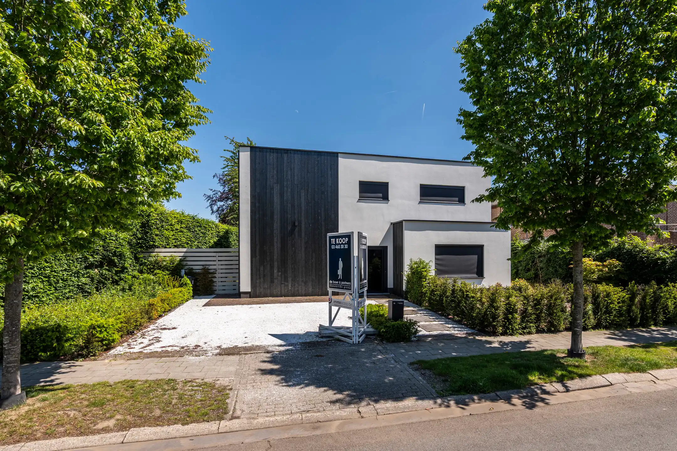 Luxueus energetisch gerenoveerde woning met verwarmd zwembad foto 26