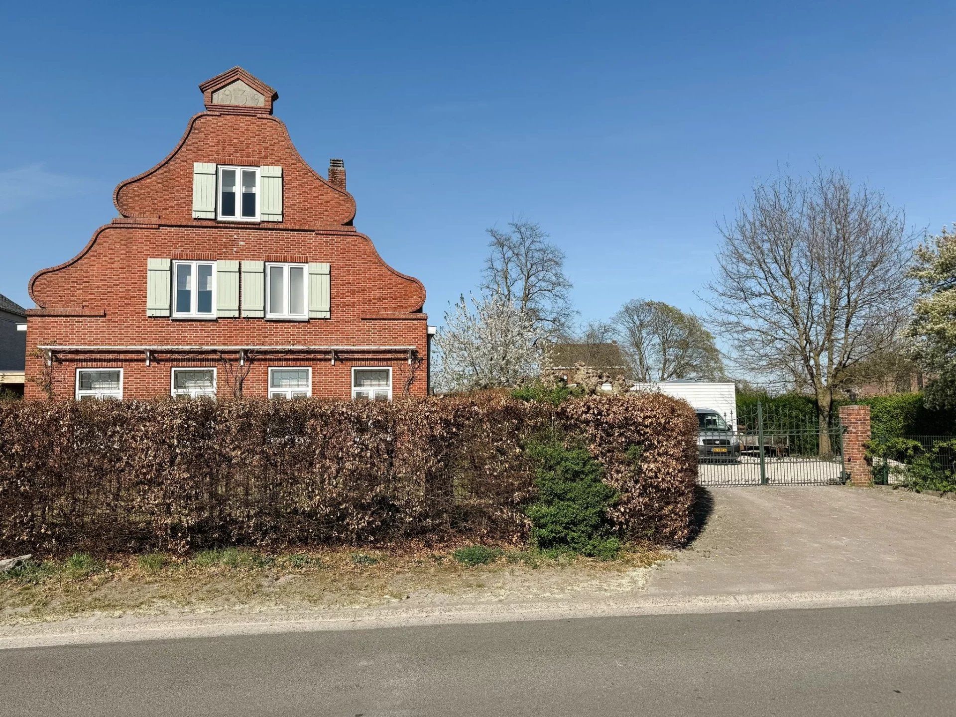 Karaktervolle klokgevel-woning uit 1932 aan de rand van Lommel centrum op een ruim perceel van 1203 m². foto 66