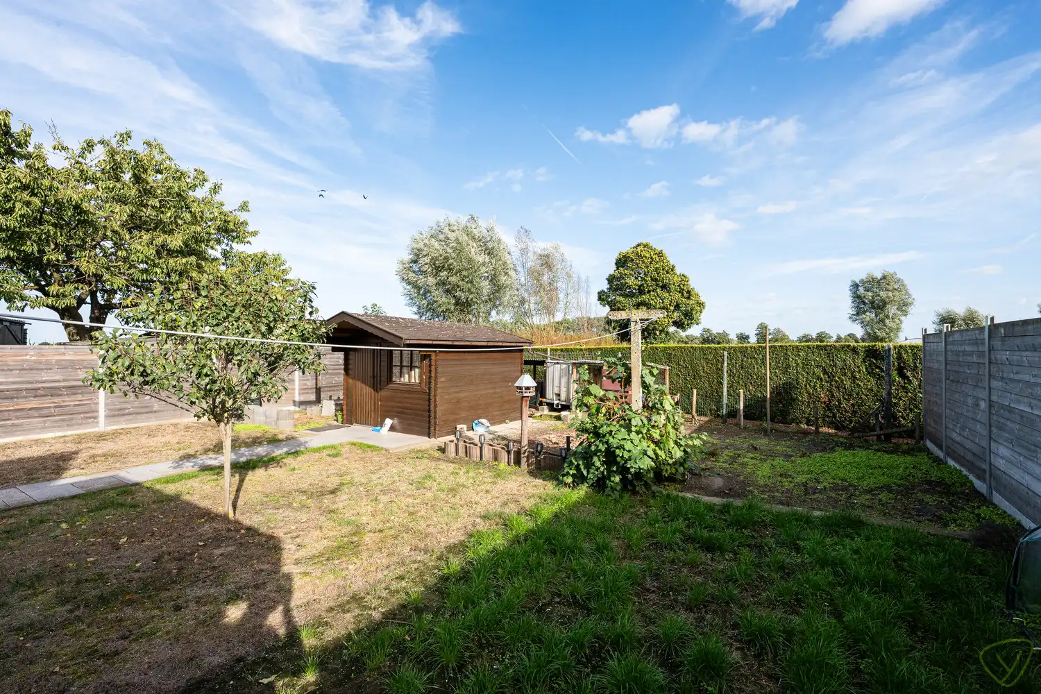 Charmant huis te koop op een gunsitge locatie in Oosteeklo - Perfect voor wie op zoek is naar een nieuwe thuis in alle rust! foto 9