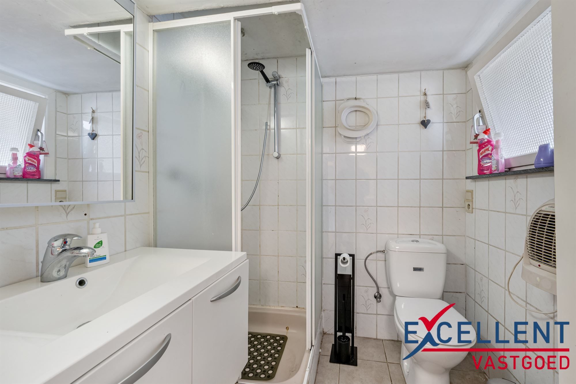 Charmante woning in doodlopende straat te koop foto 11