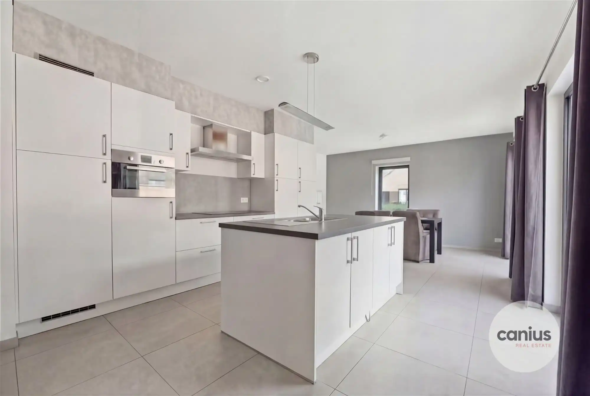 LEUKE WONING MET 3 SLPKS  NABIJ HET CENTRUM foto 2