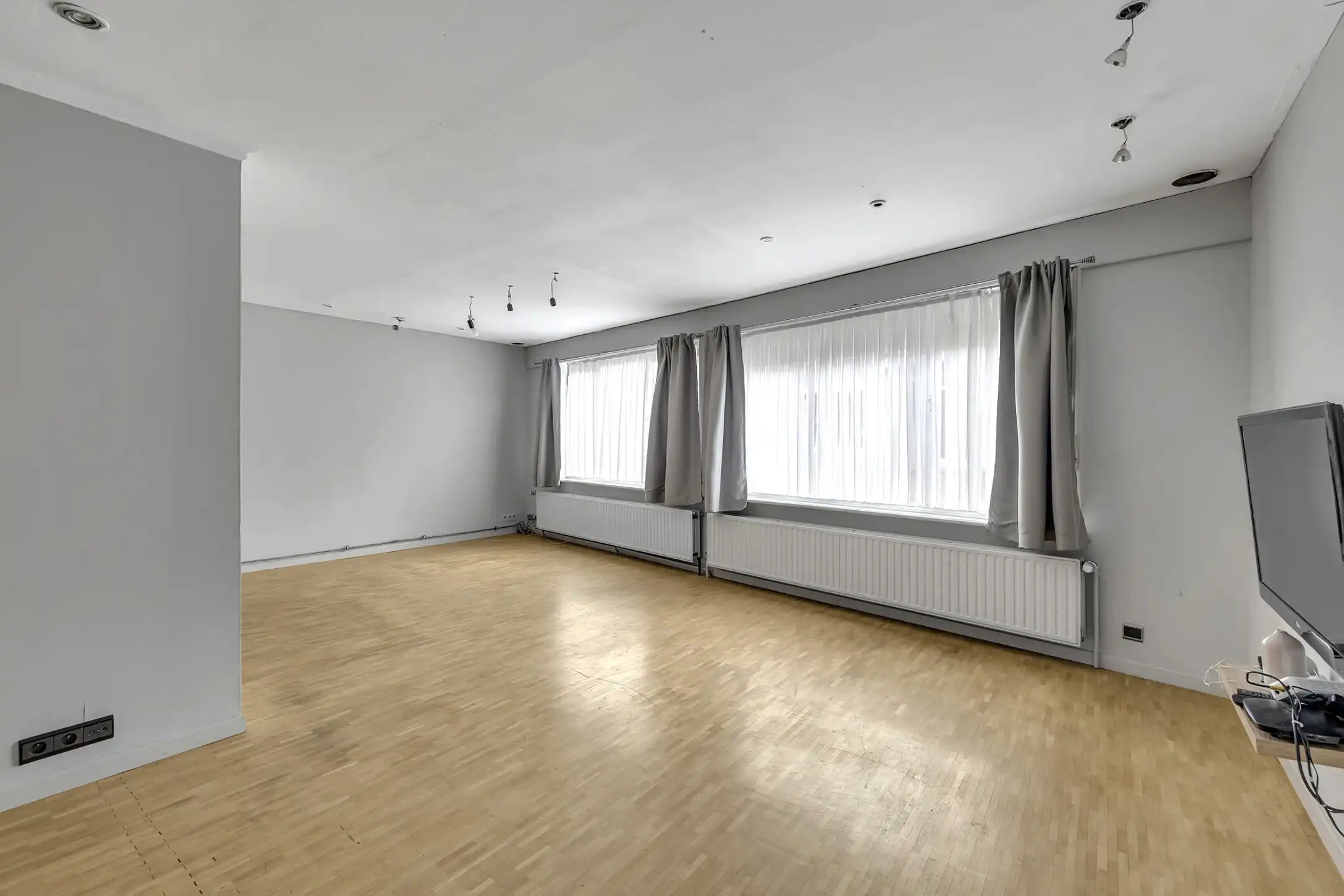 Multifunctionele rijwoning in centrum Liedekerke foto 10