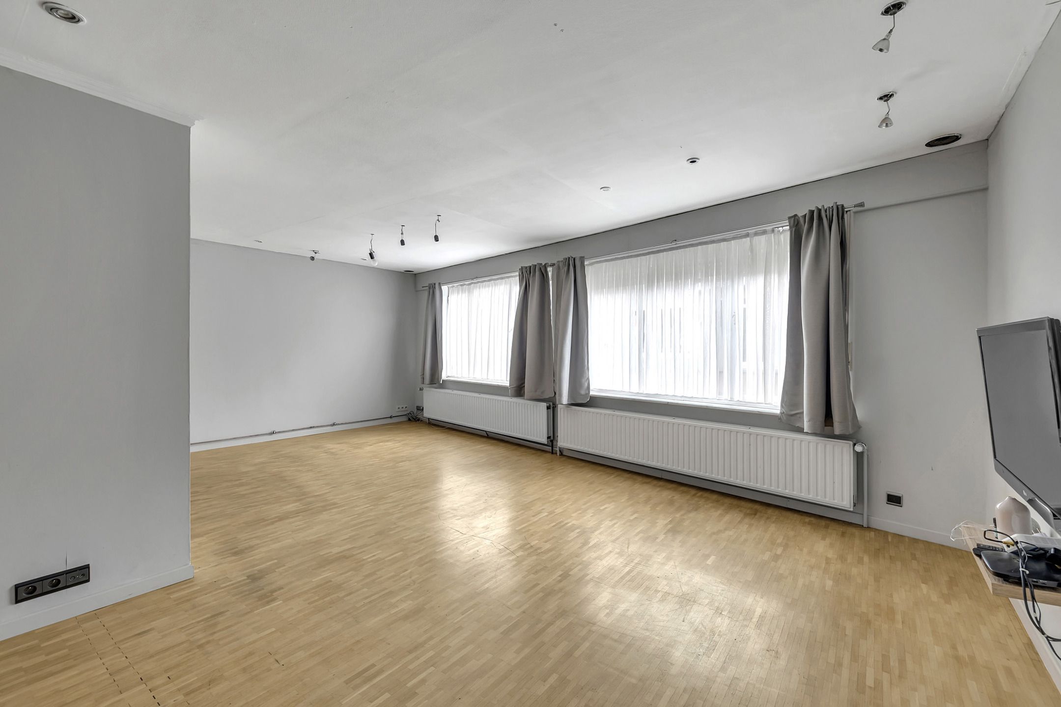 Multifunctionele rijwoning in centrum Liedekerke foto 10