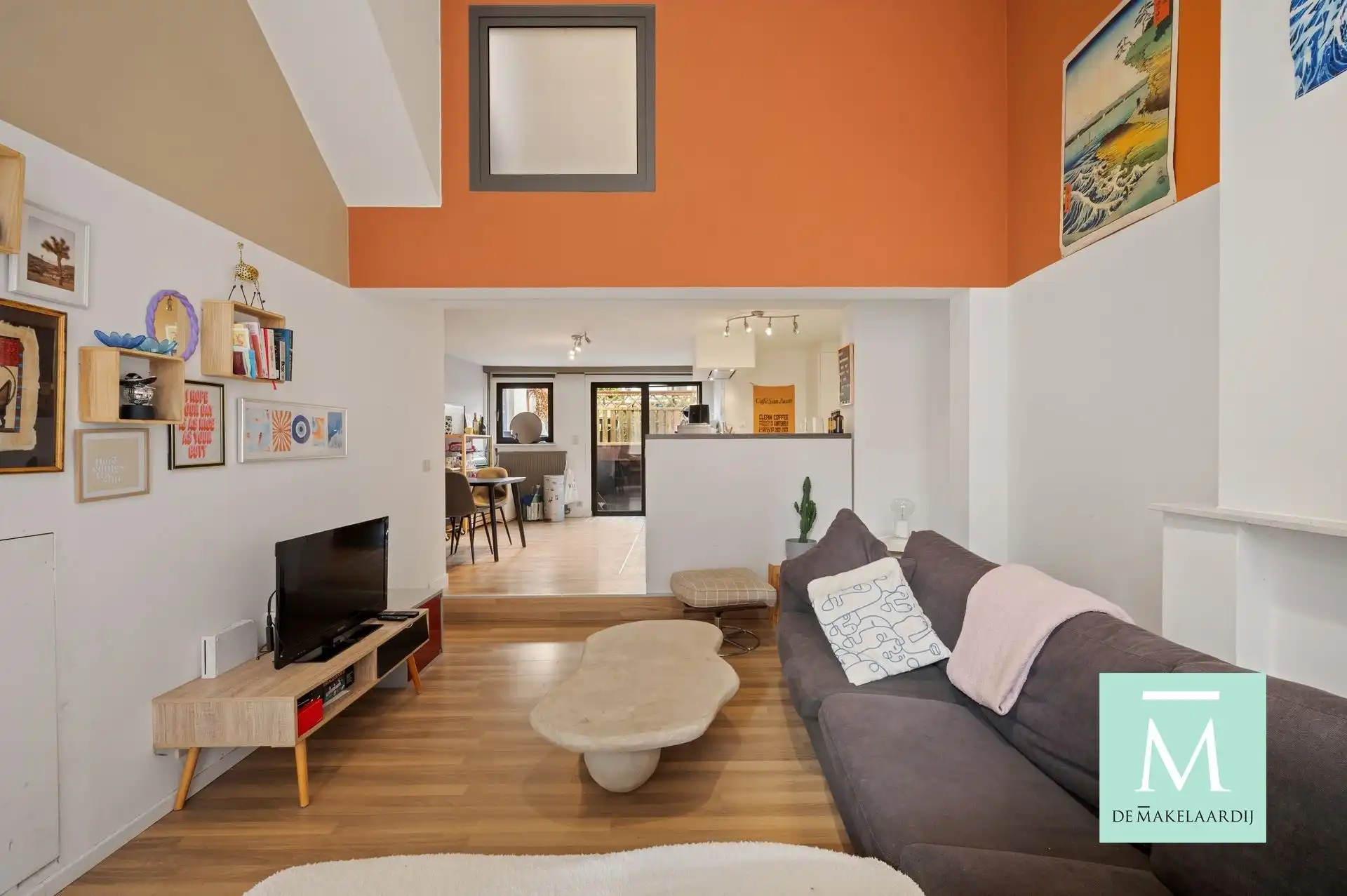 PRACHTIG WOONHUIS IN HARTJE MECHELEN MET MODERNE INRICHTING EN GEZELLIGE BINNENPLAATS foto 2