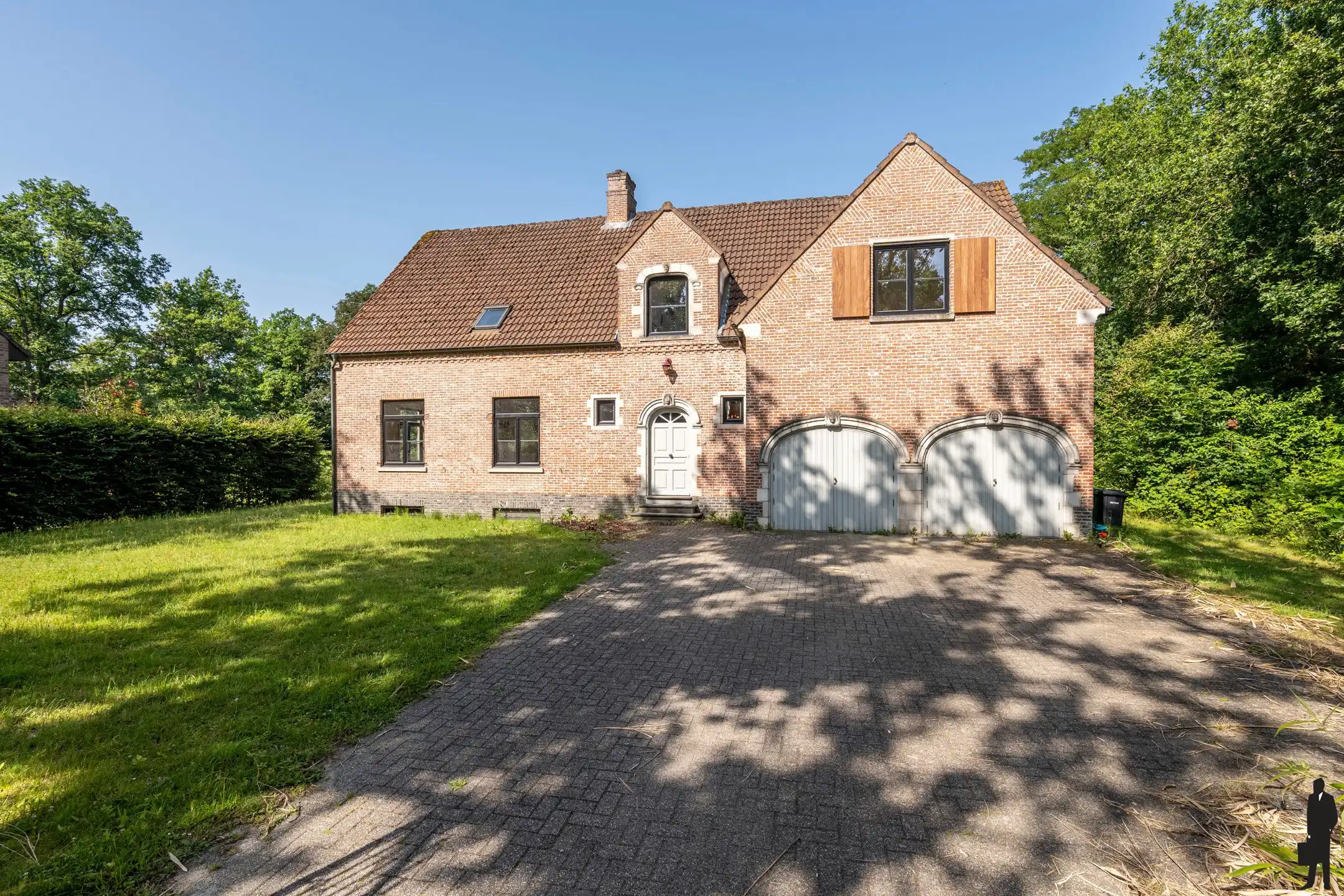 Karaktervolle villa op perceel van ca. 3.017 m² foto 26