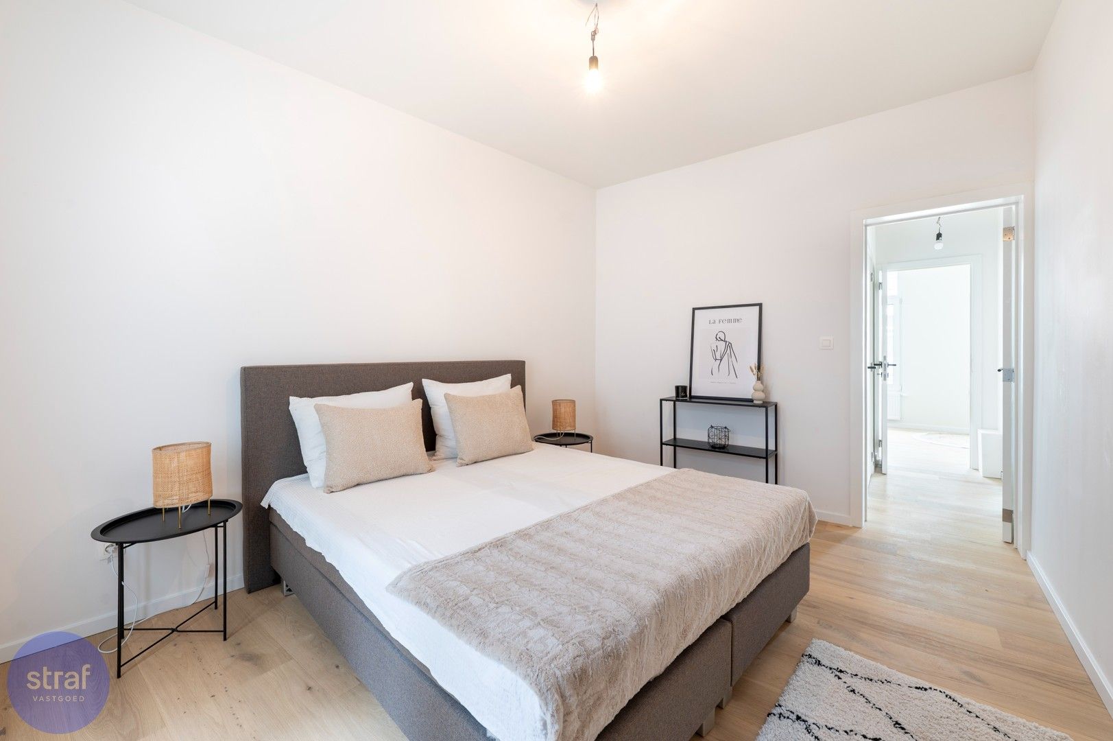 Gerenoveerd appartement met dakterras op de Sint-Andriesplaats. foto 9