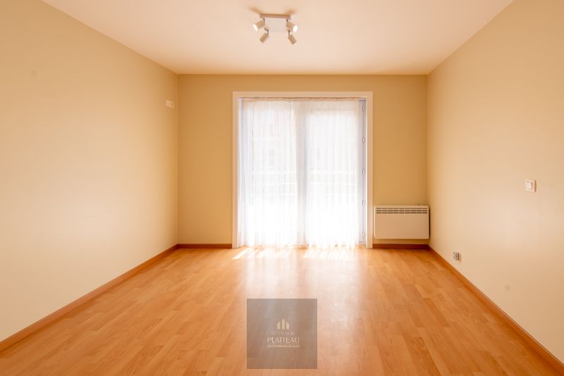 Ruim zongericht appartement met 2 slaapkamers. foto 25