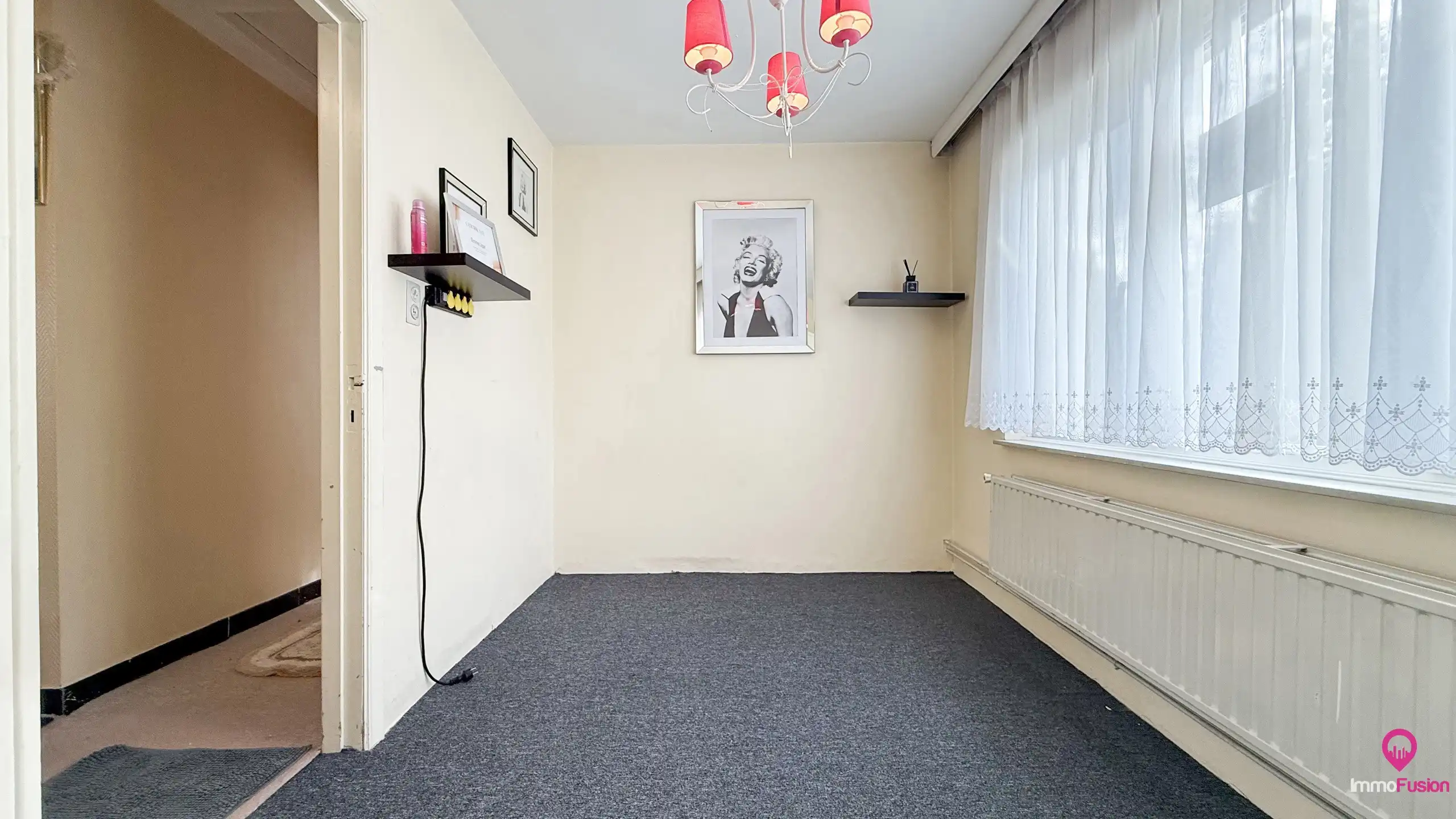 Instapklare woning met 3slpks, kelder en mooie tuin in Ham! foto 23