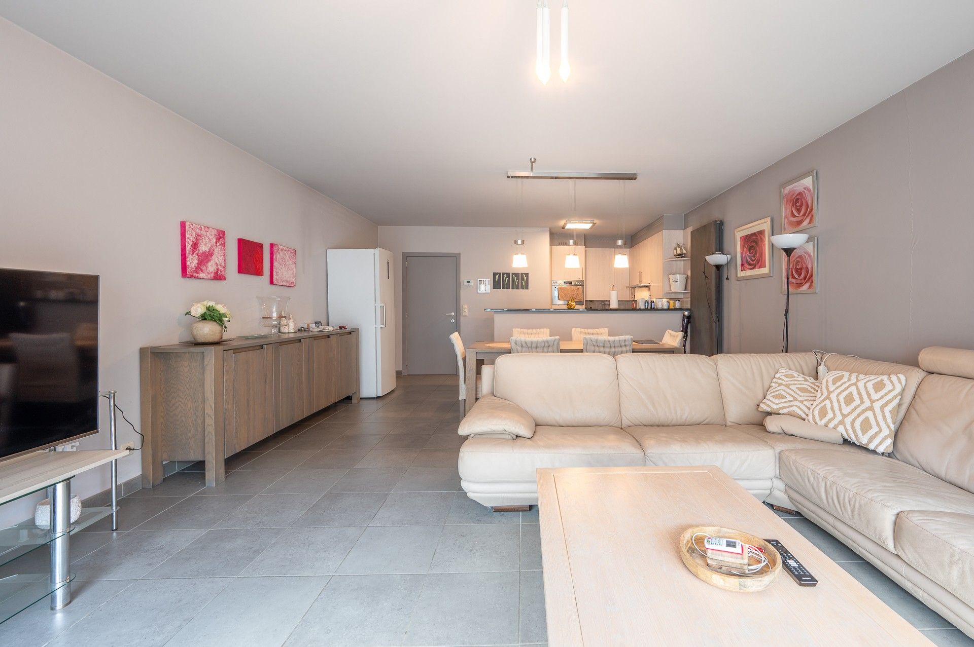 Gemeubeld: gezellig appartement vlakbij de Lippenslaan! foto 3