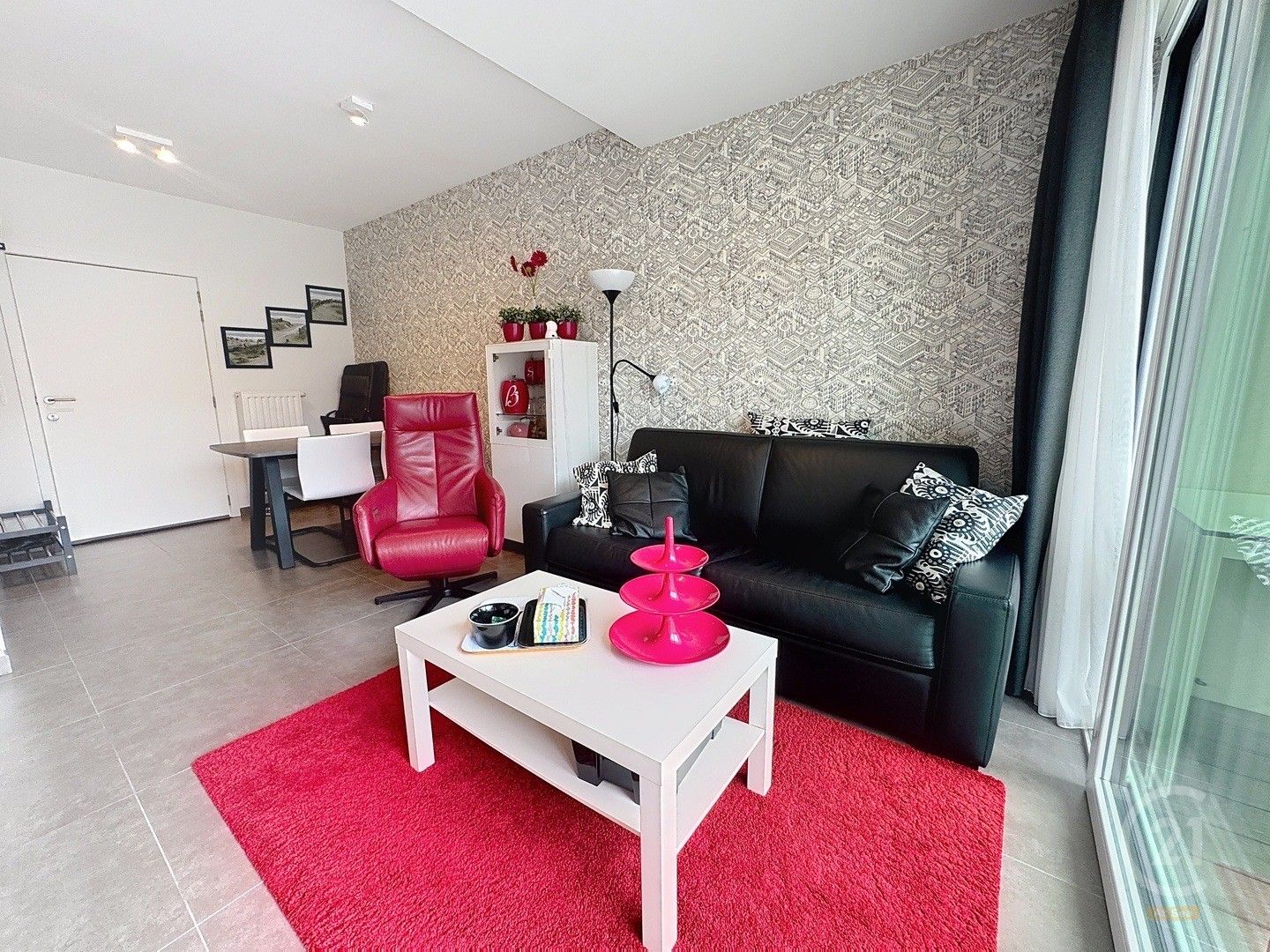 Instapklaar appartement met terras – Gelegen in het hart van Westende-Dorp foto 5