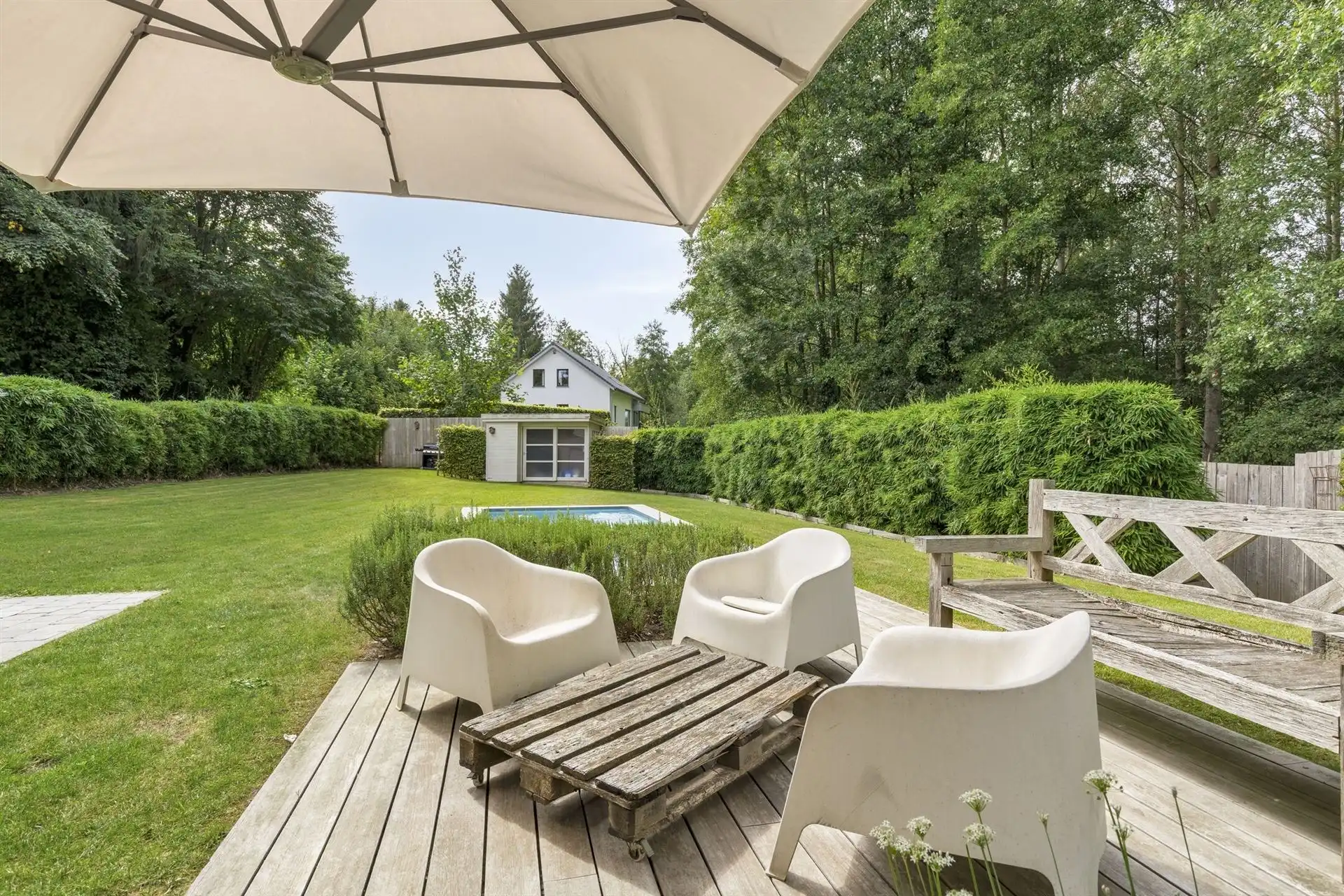 Prachtige woning op een zeer rustige locatie  foto 23