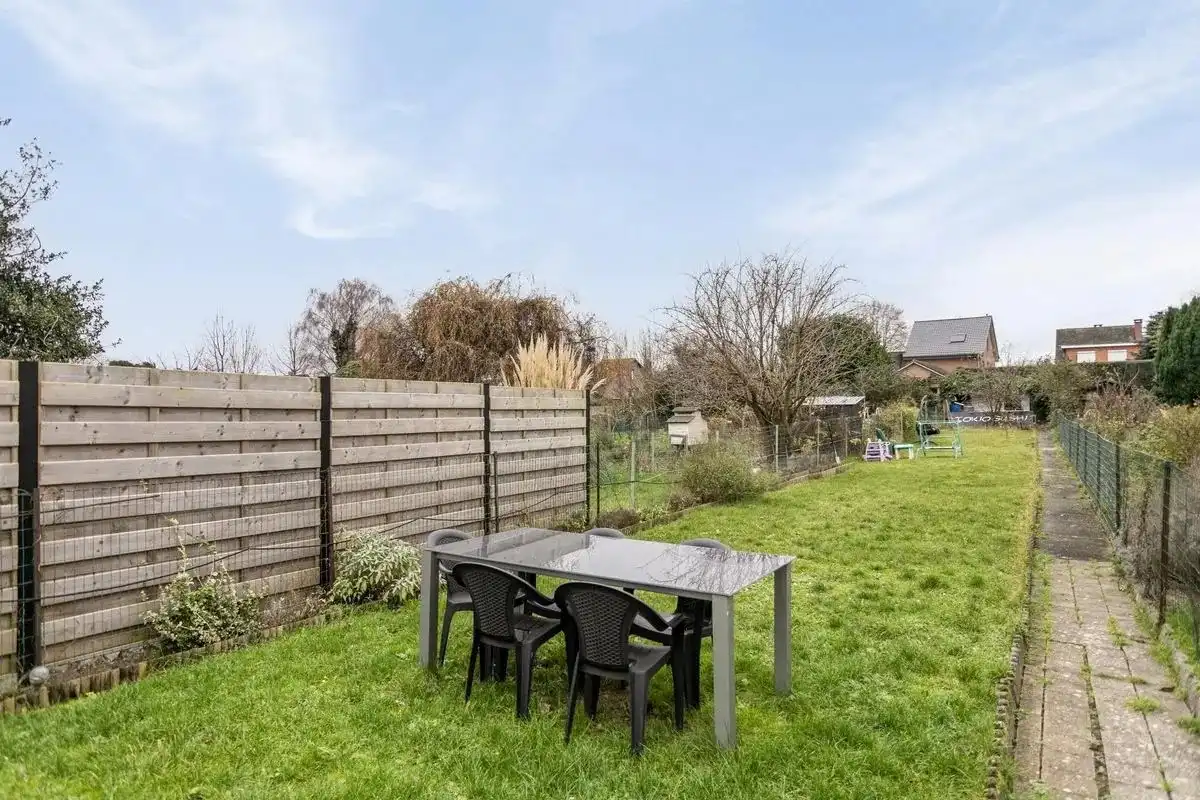 Ruime gezinswoning op goede ligging foto 25