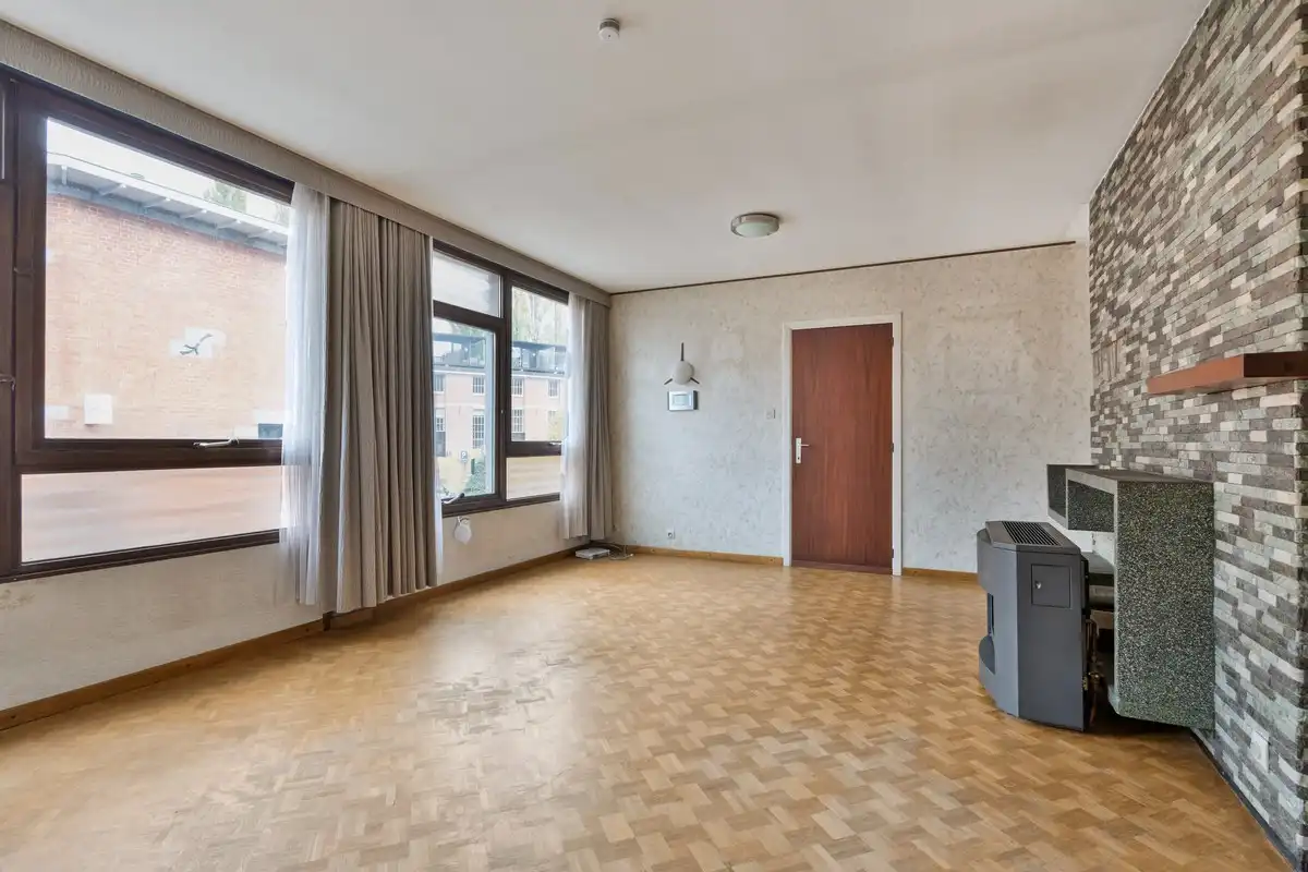 Modernistische woning met ruime indeling en zonnige tuin te Tongeren-Nerem foto 5