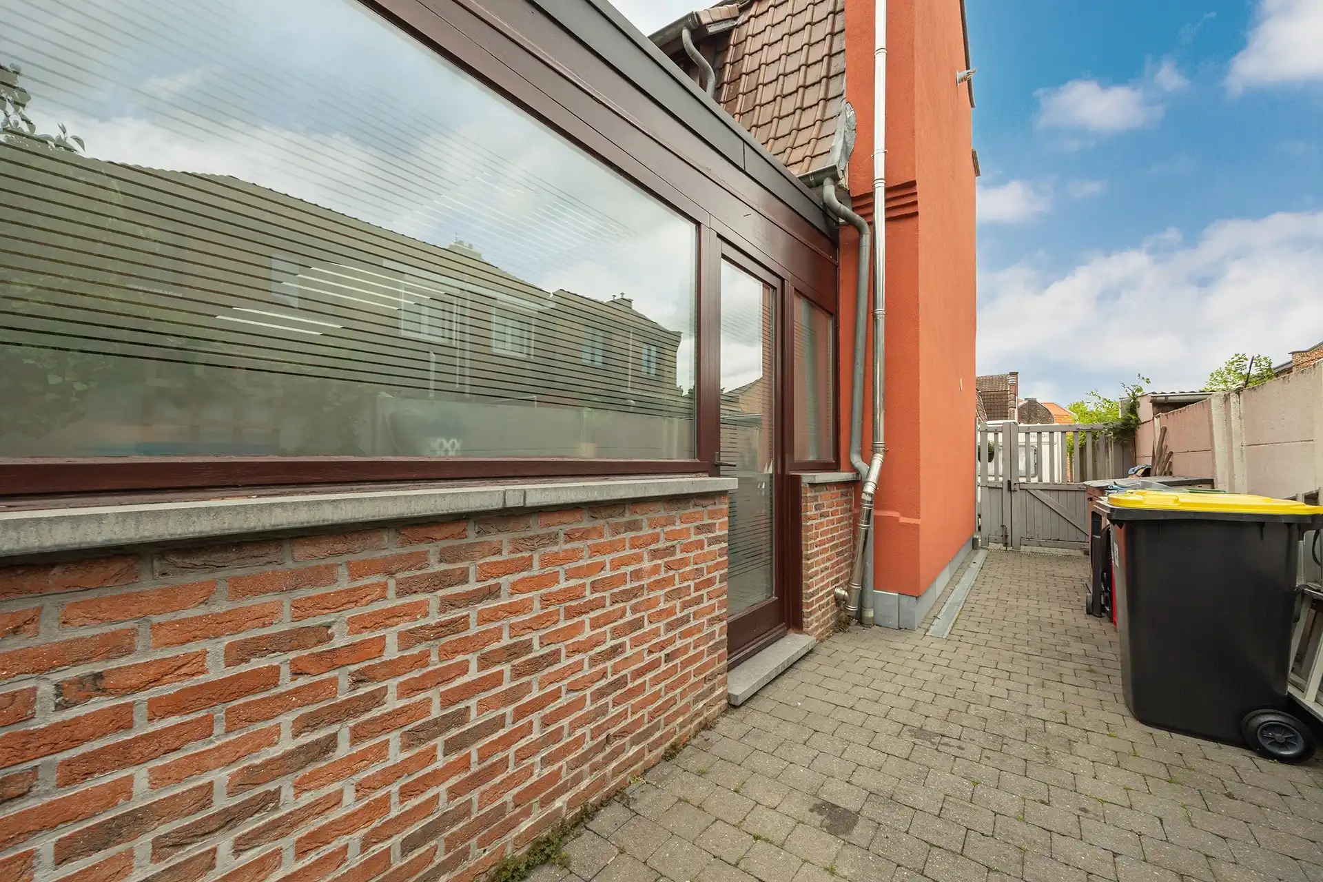 Instapklare halfopen woning met zonnepanelen in de Tuinwijk foto 20
