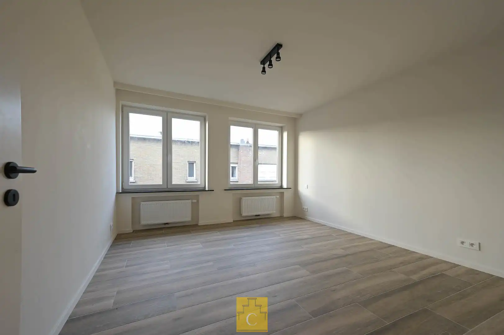 Volledig vernieuwd appartement nabij het station foto 15