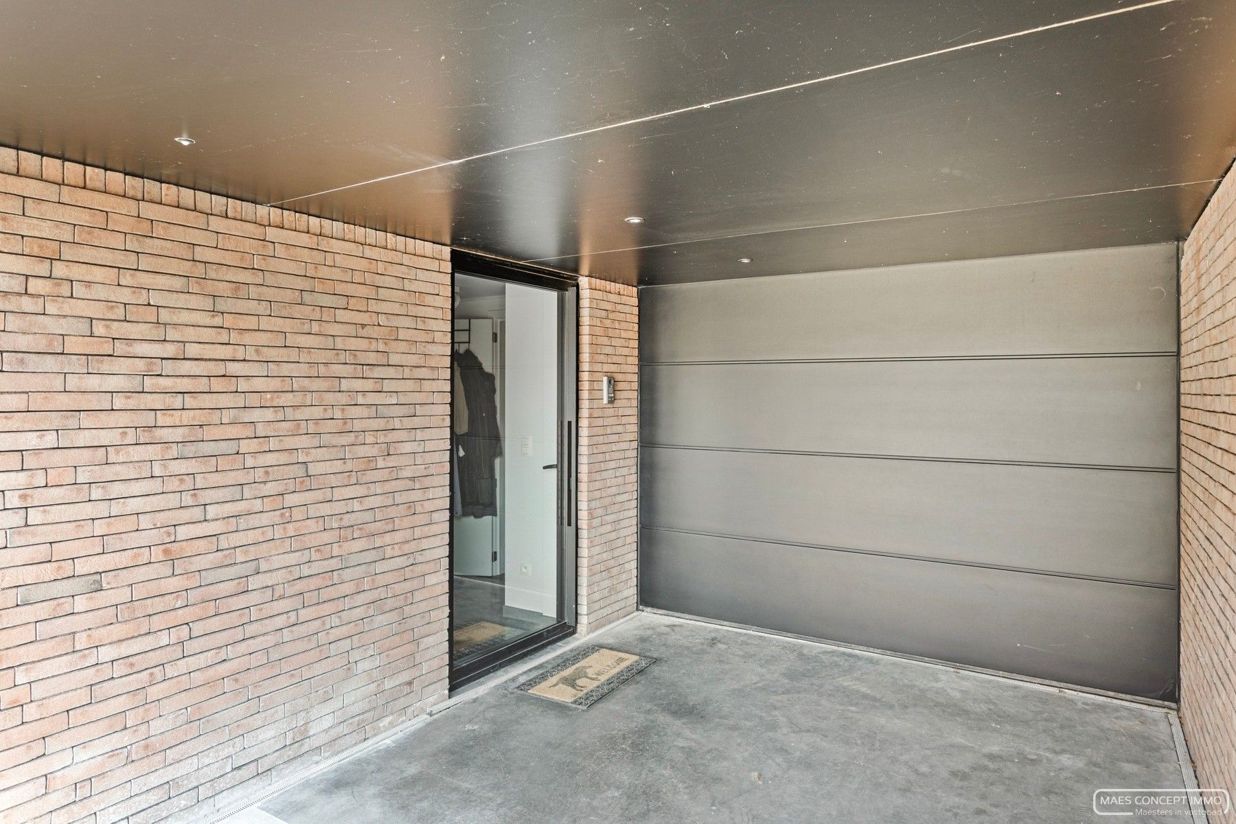 Architecturale alleenstaande woning in Anzegem centrum foto 3