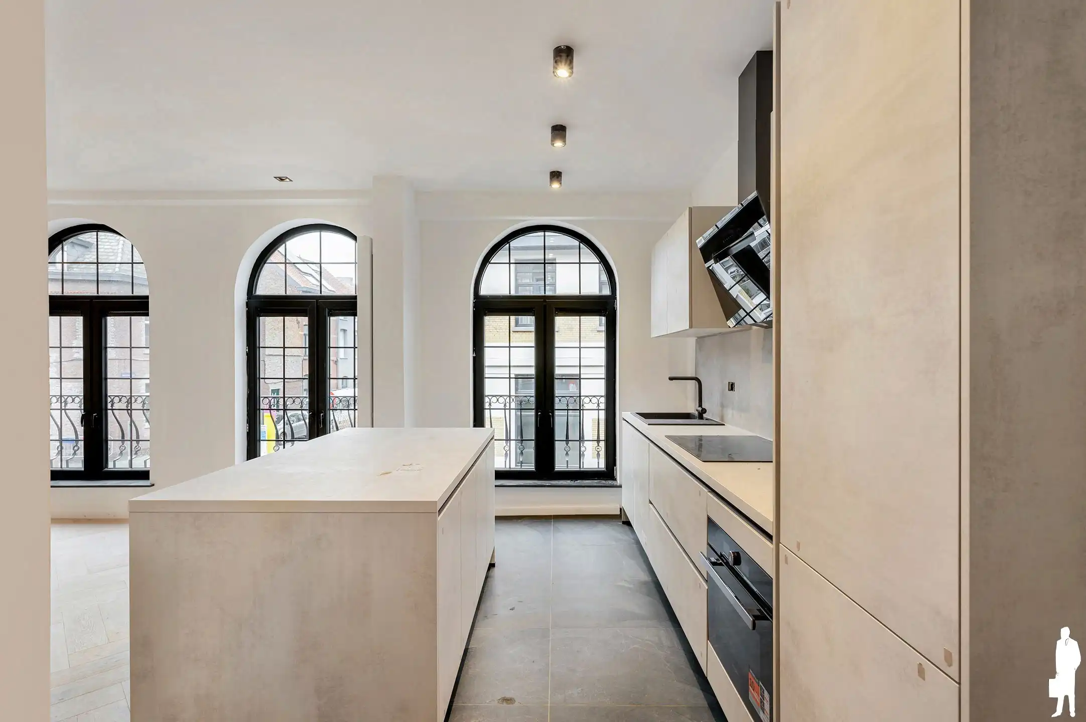 Prachtig gerenoveerd appartement (149 m²) met 2+ slk’s en zonnig terras nabij centrum Mechelen. foto 7