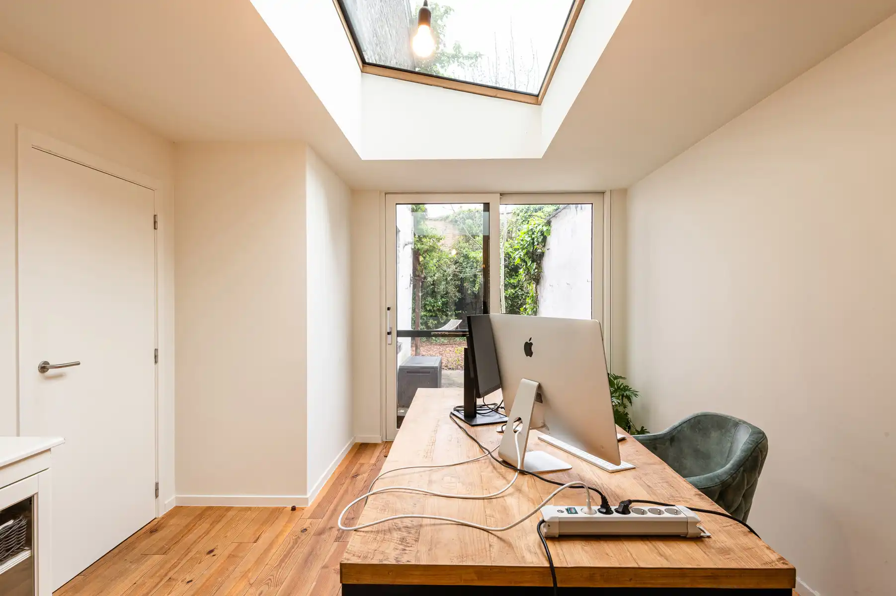 Stijlvolle kantoorruimte in een volledig gerenoveerde herenwoning foto 8