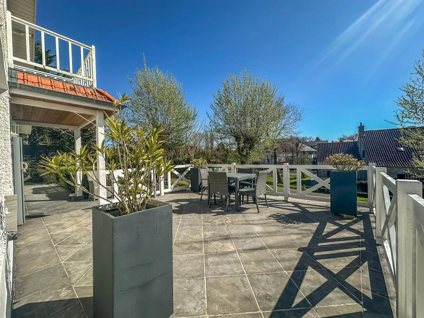 Uiterst rustig gelegen karaktervolle villa nabij Oostduinkerke-bad. foto 3