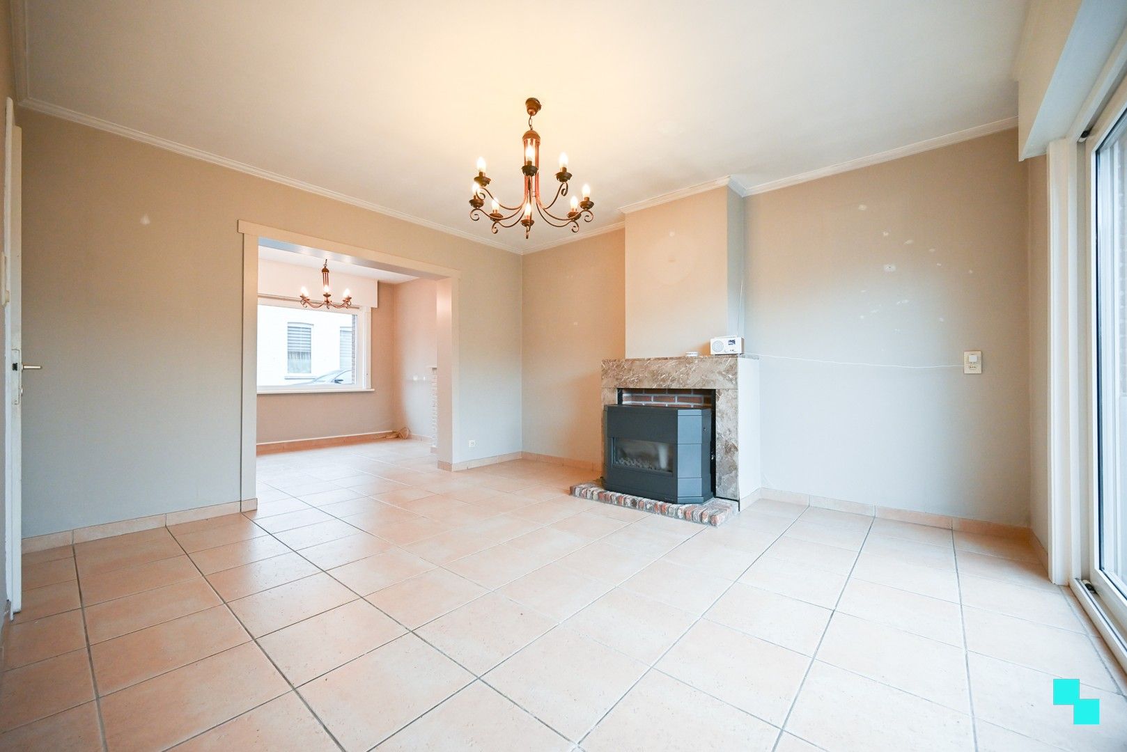 Rustig gelegen ééngezinswoning nabij centrum Izegem met garagebox en uitweg foto 7