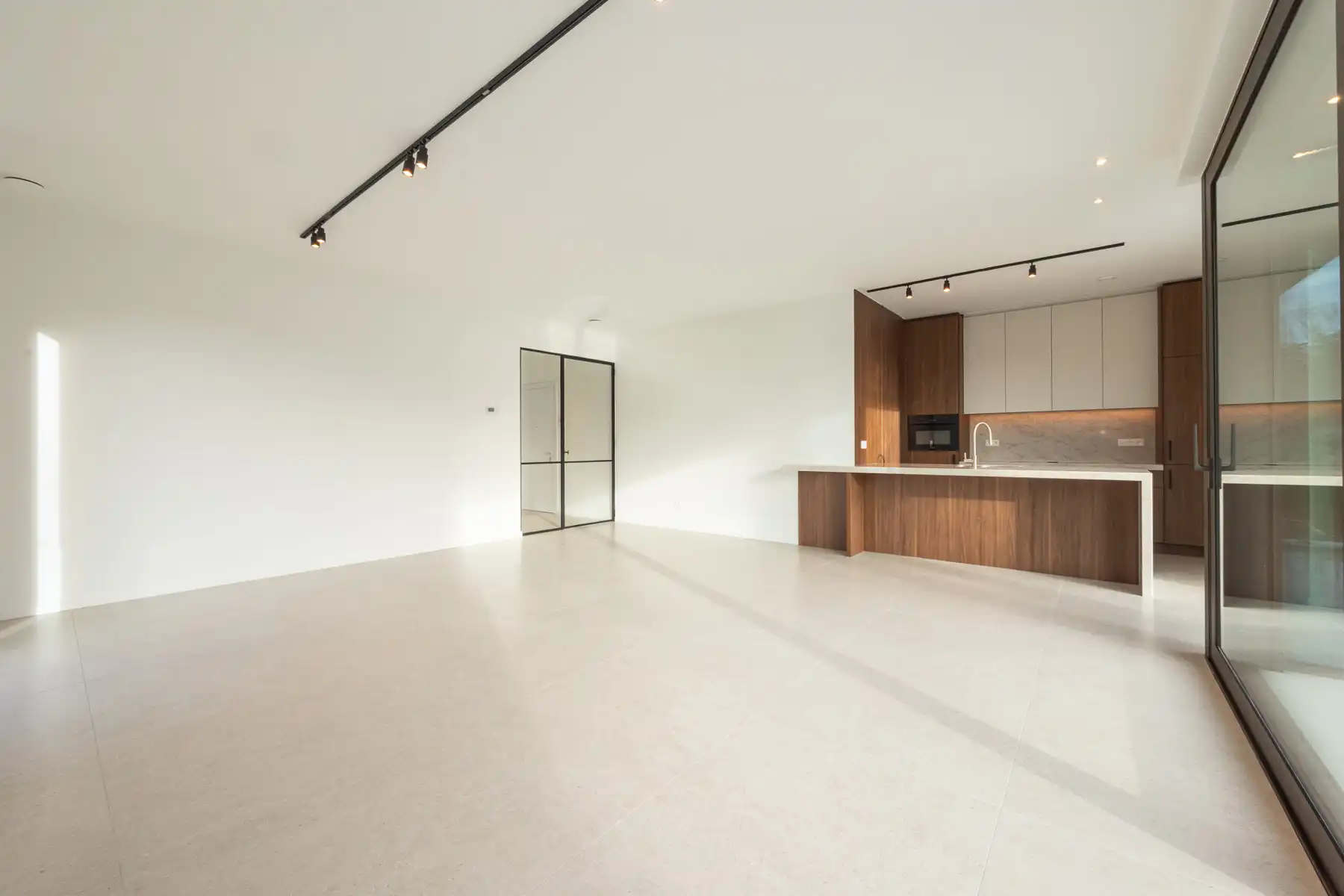 Prestigieus nieuwbouwappartement met groot terras. foto 6