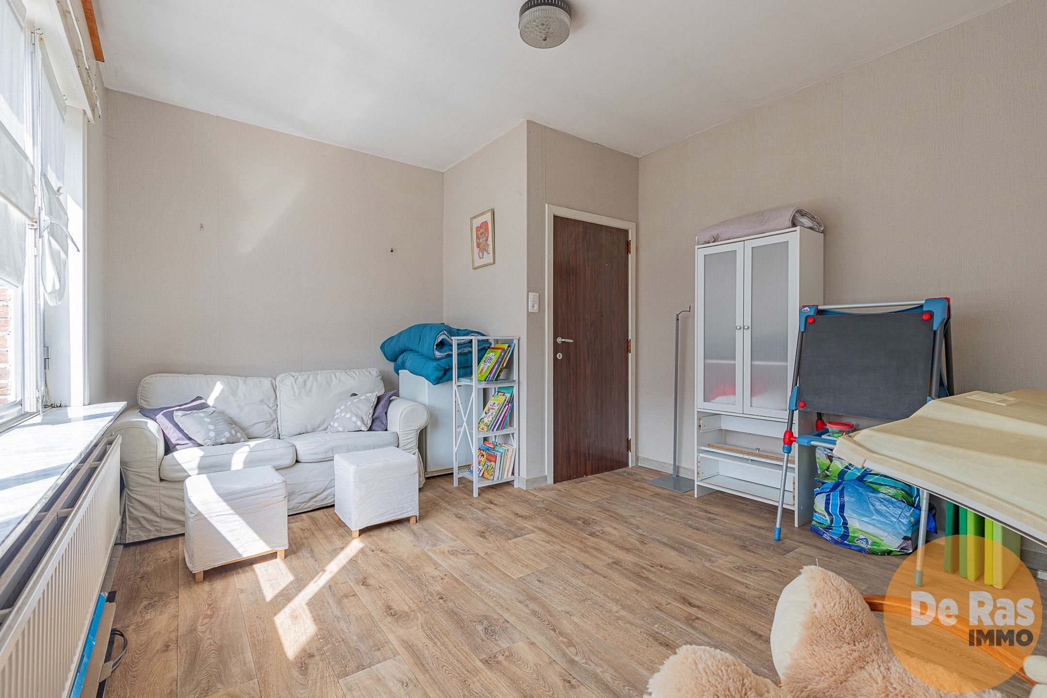 DENDERHOUTEM - RUIME WONING MET TUIN EN GARAGE foto 14