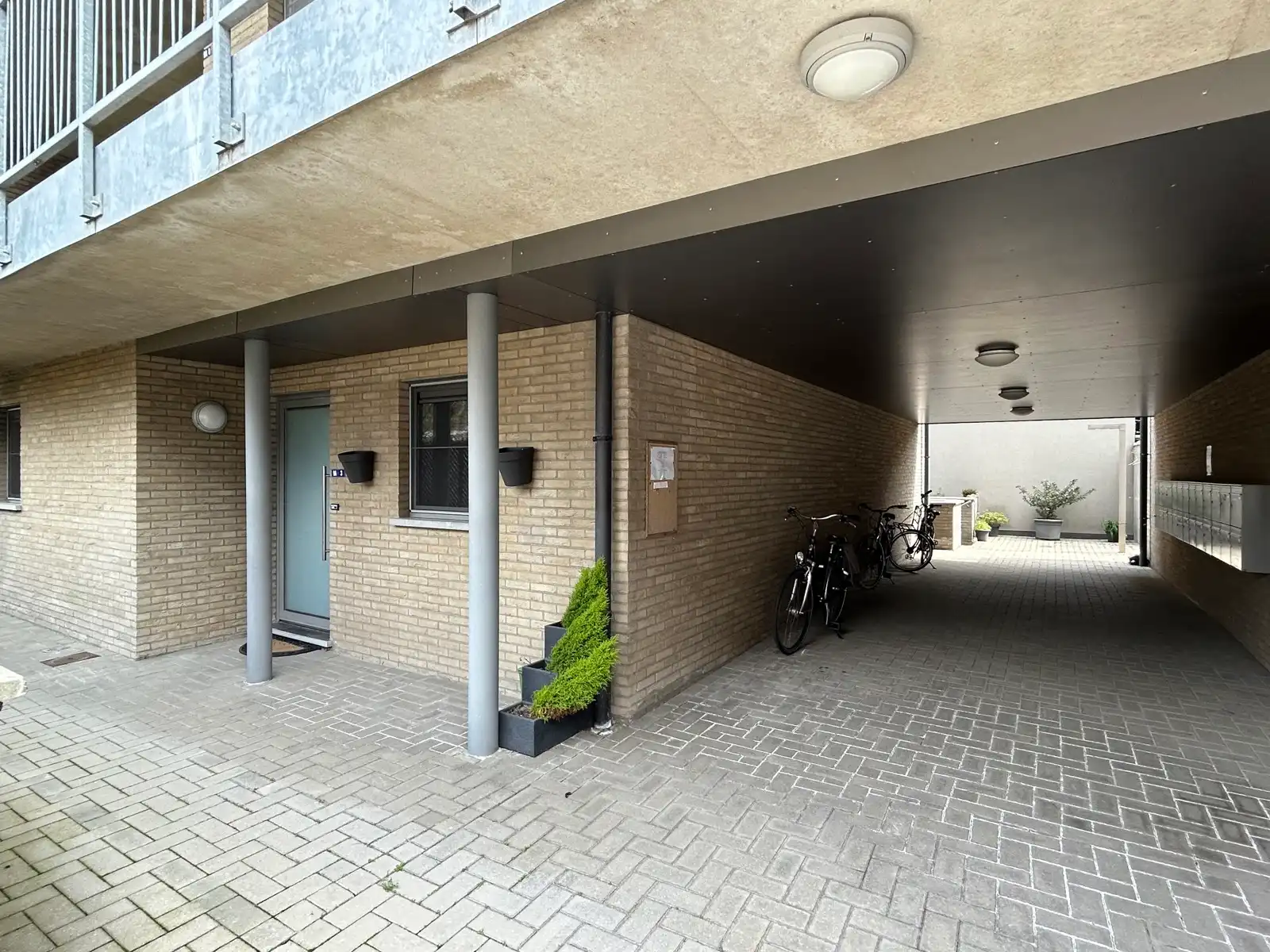 Appartement te huur foto {{pictureIndex}}