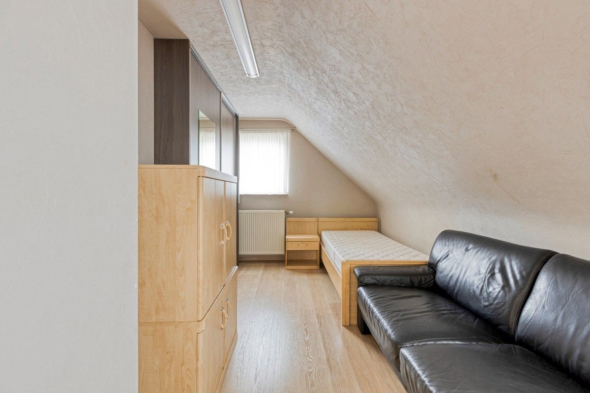 Charmante, vrijstaande woning met 3 slaapkamers op een steenworp van het centrum van Lanaken foto 15