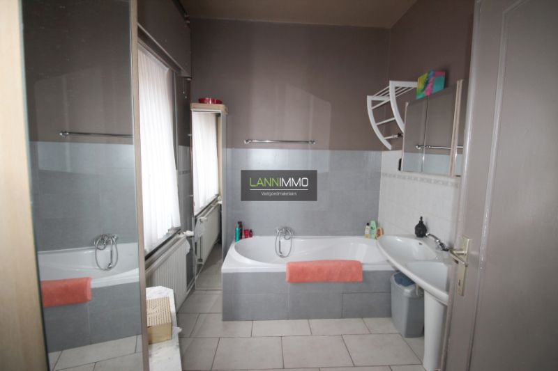Ruime woning met weide en boomgaard foto 9