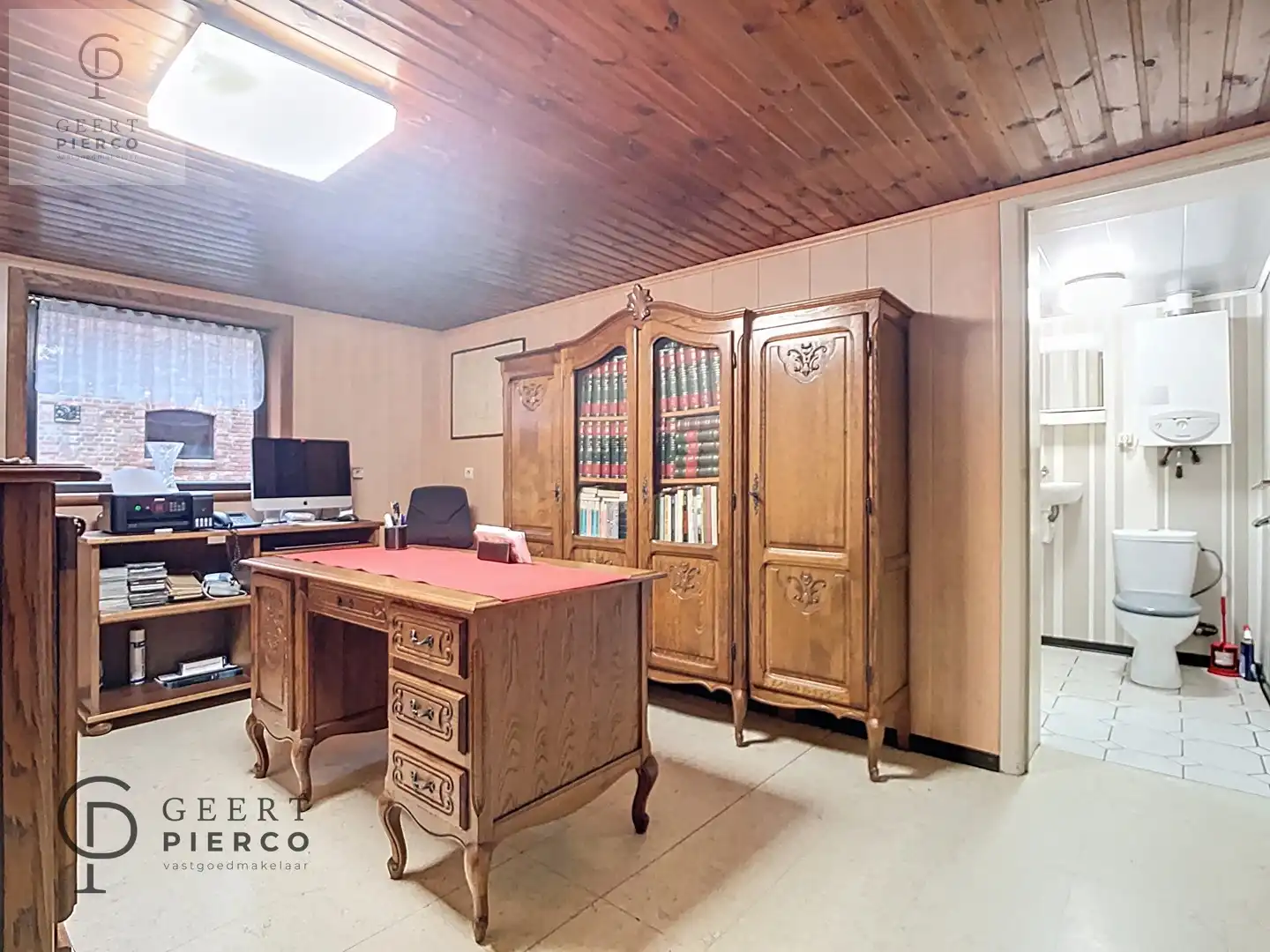 Karaktervolle hoeve met loods op een perceel van 16a76ca. foto 14