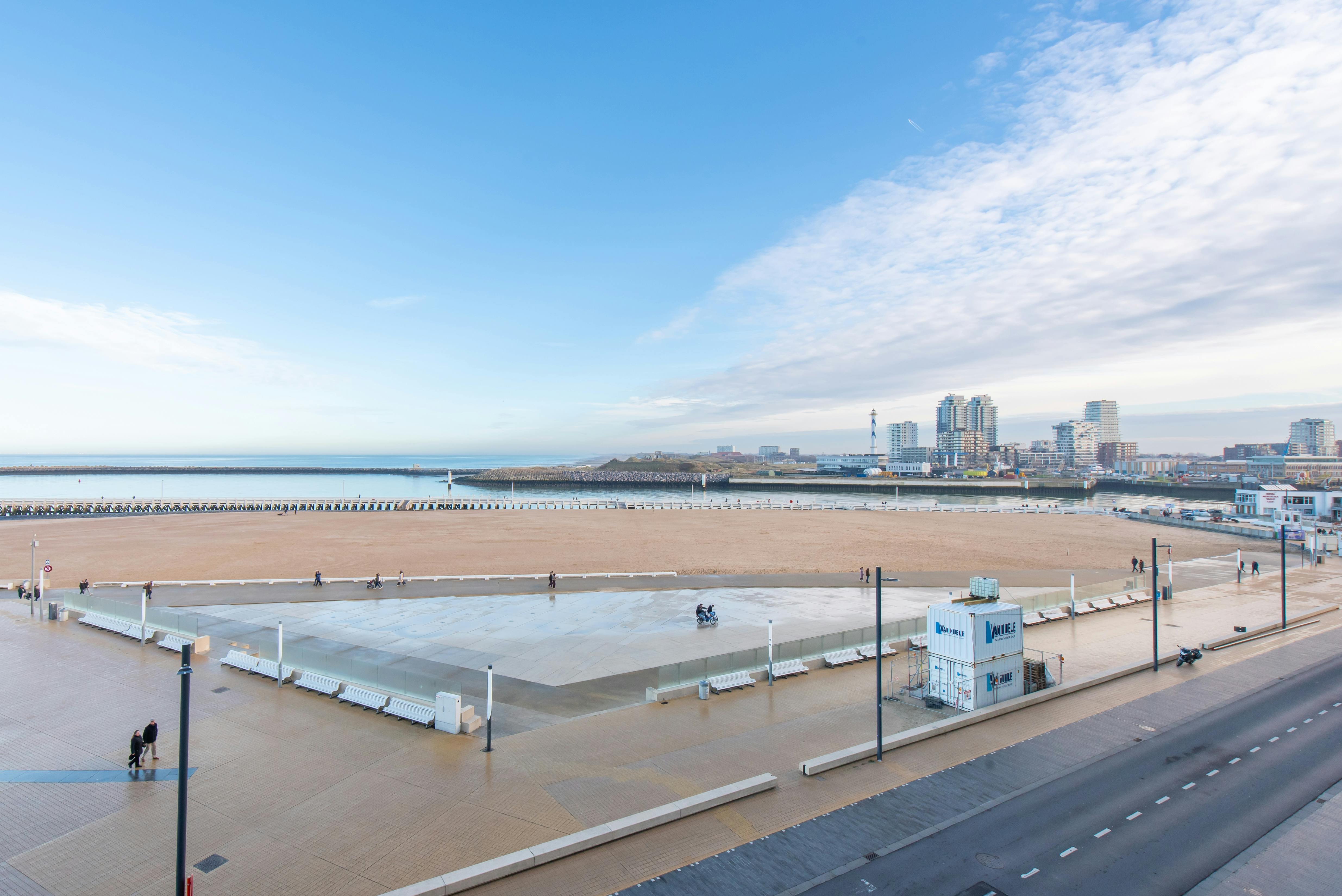 Ruim appartement met magnifiek zicht op zee en de vaargeul foto 4