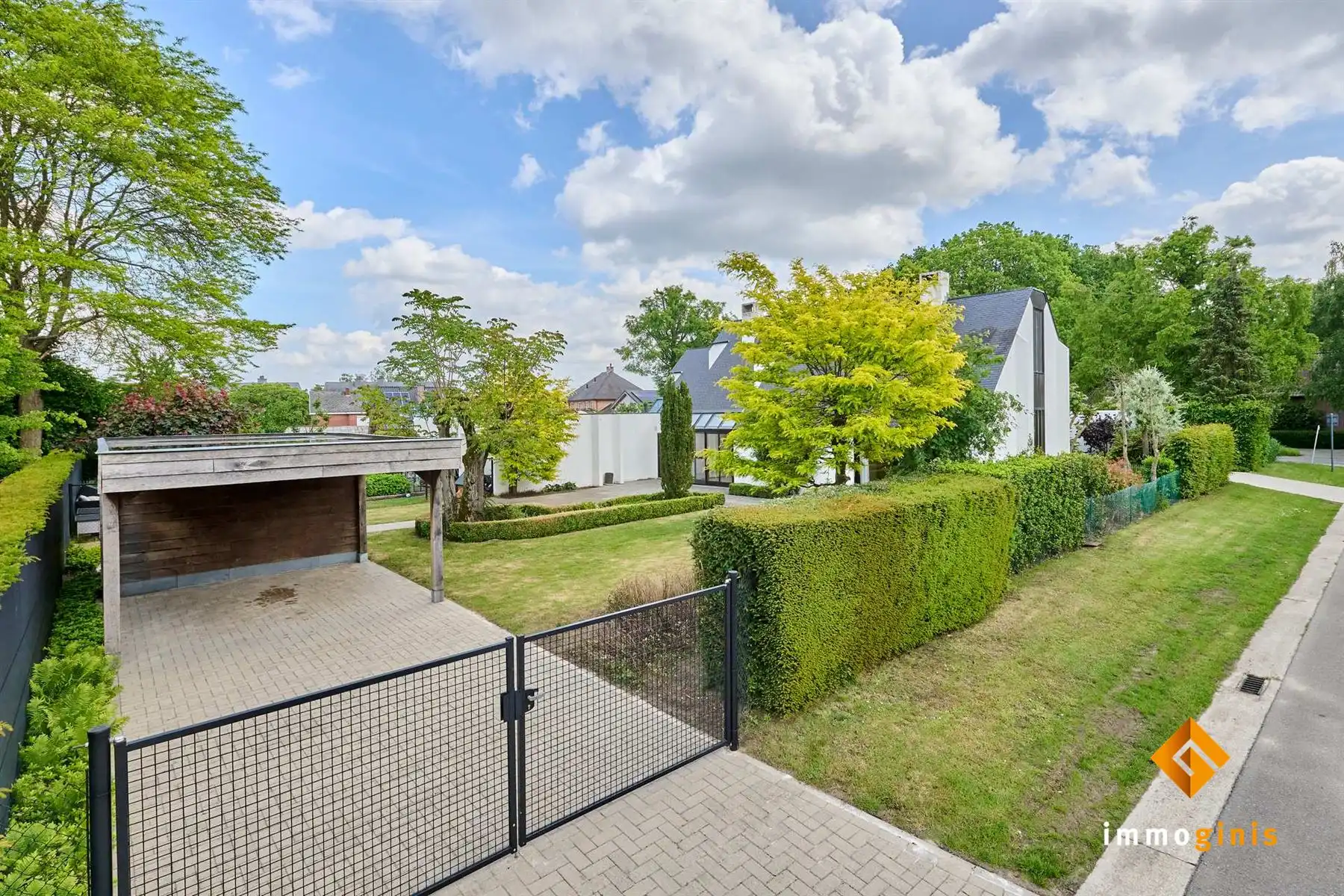 Halfopen woning met 3 slaapkamers en mooie tuin, vlakbij het centrum van Bocholt. foto 22