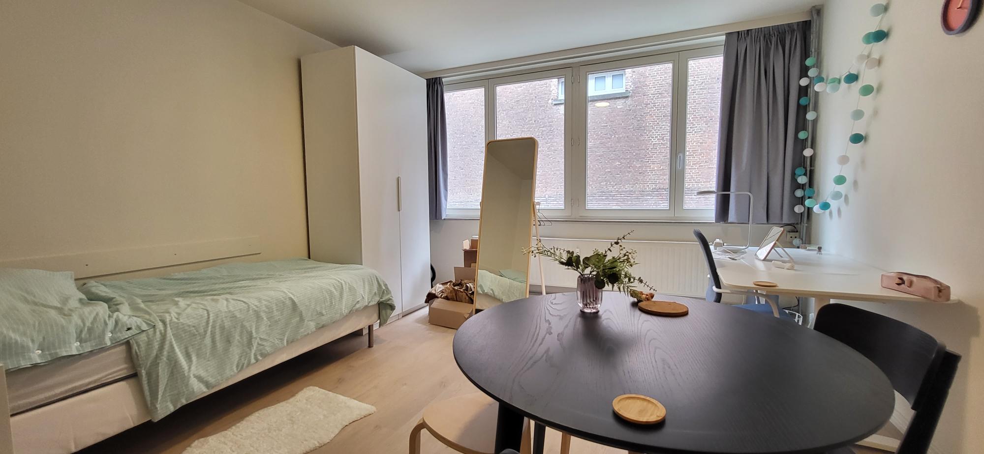 Studio te huur foto {{pictureIndex}}