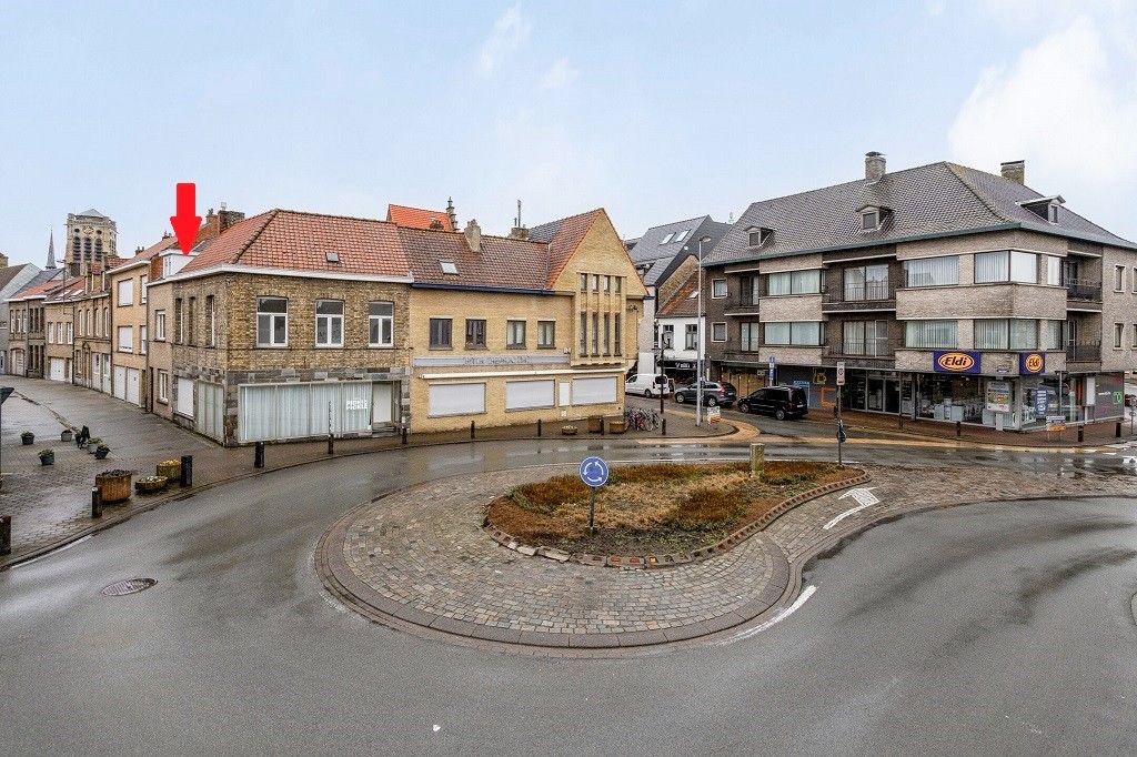 VEURNE: Charmant gerenoveerde en instapklare rijwoning pal in het historisch centrum van Veurne met alle nieuw comfort en 2 slaapkamers. foto 19