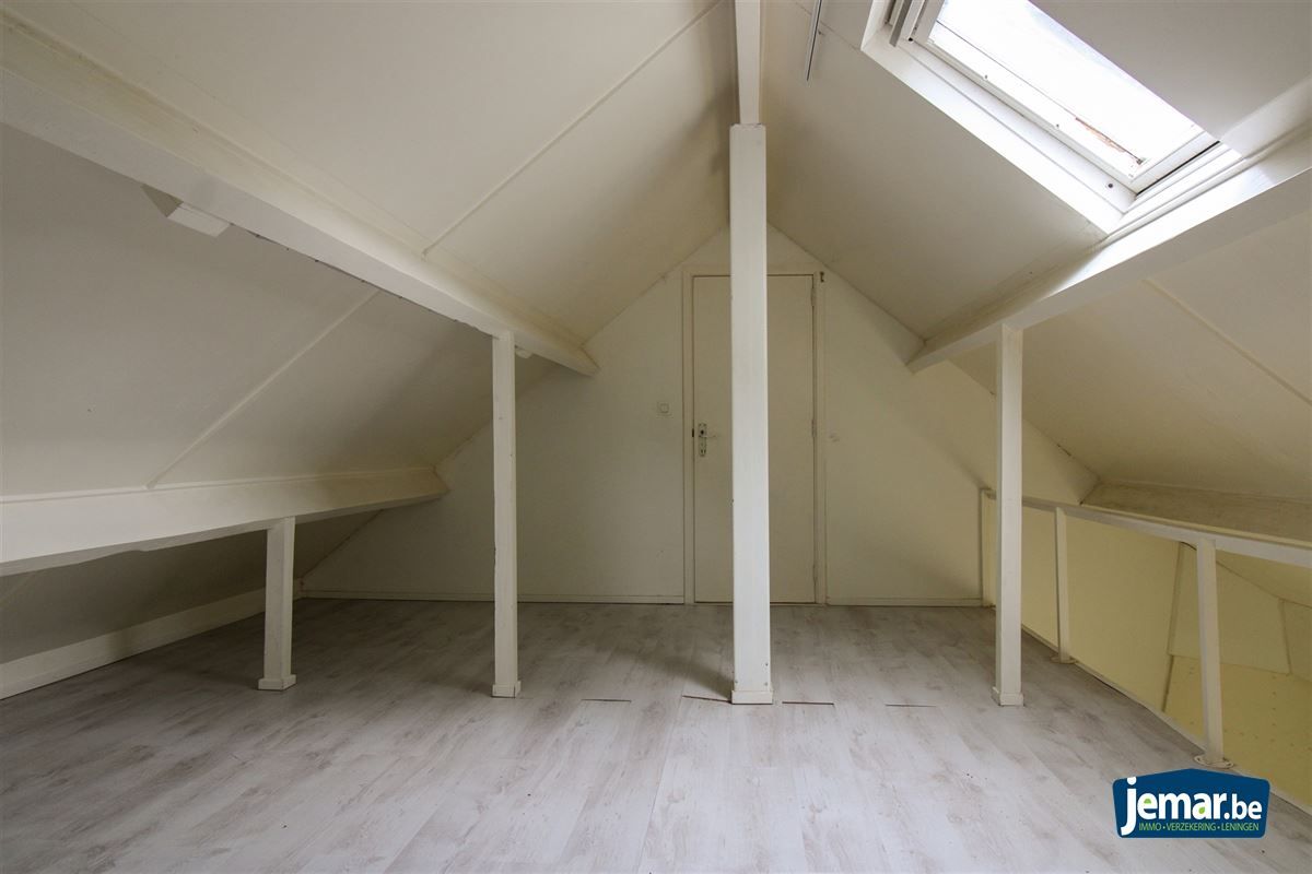 Te renoveren villa op toplocatie te Maasmechelen! foto 15