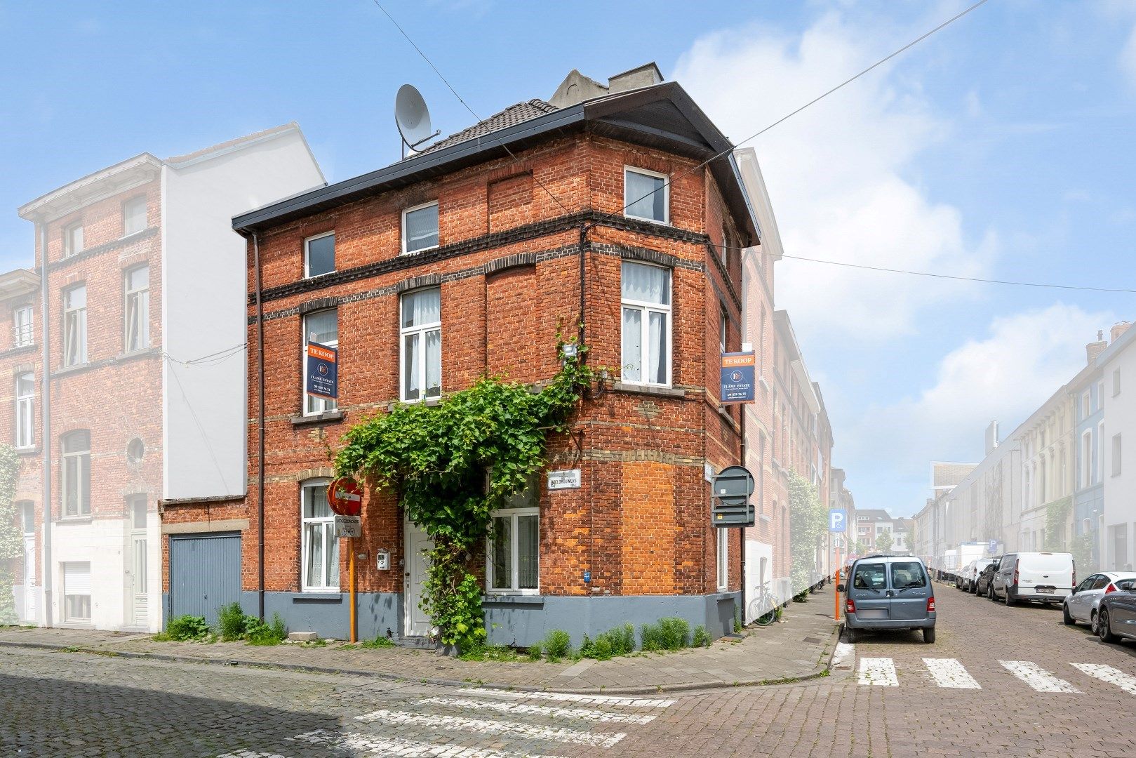 Te renoveren woning in Sint-Amandsberg foto 2