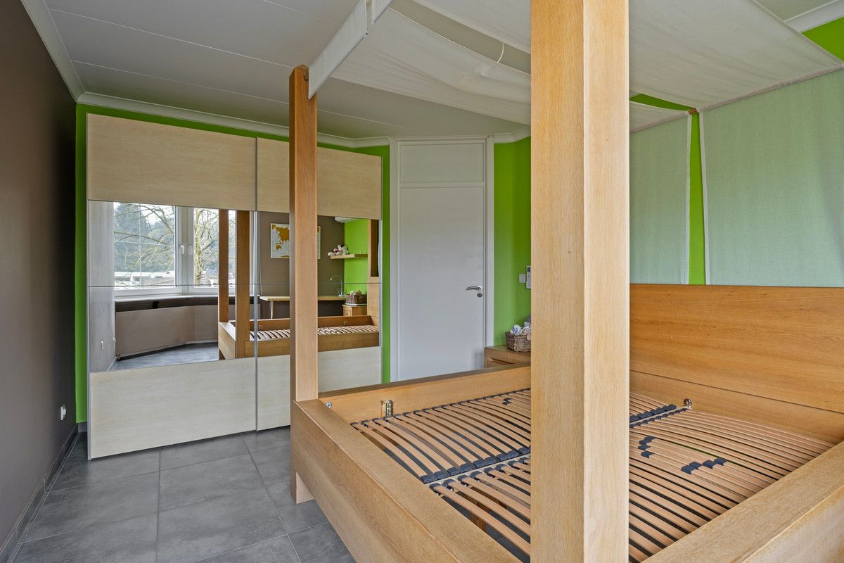 TIJDLOZE PAREL IN HET GROEN - STIJLVOL GERENOVEERDE VRIJSTAANDE WONING MET PRAKTIJK- OF BUREAURUIMTE OP RUIM PERCEEL VAN 13A31CA. foto 28