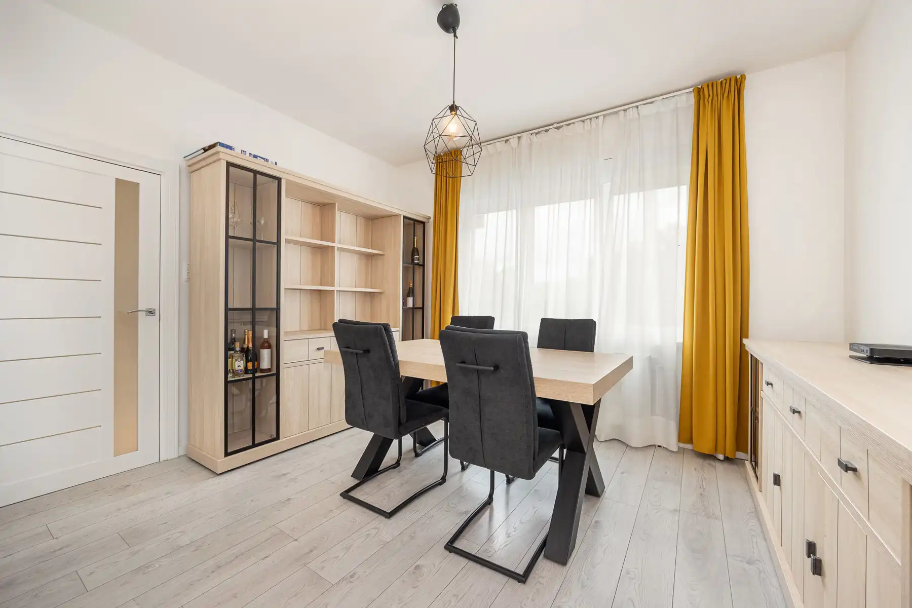 Huis te koop foto 8